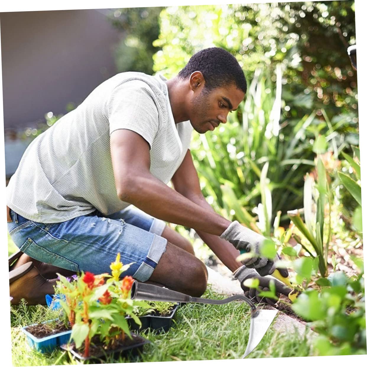 Attrezzo Sarchiatore da Giardino per Giardinaggio Strumento Triangolare in Ferro per Arare e Allentare Terreno, Risparmio Energetico per Orto e Fiori