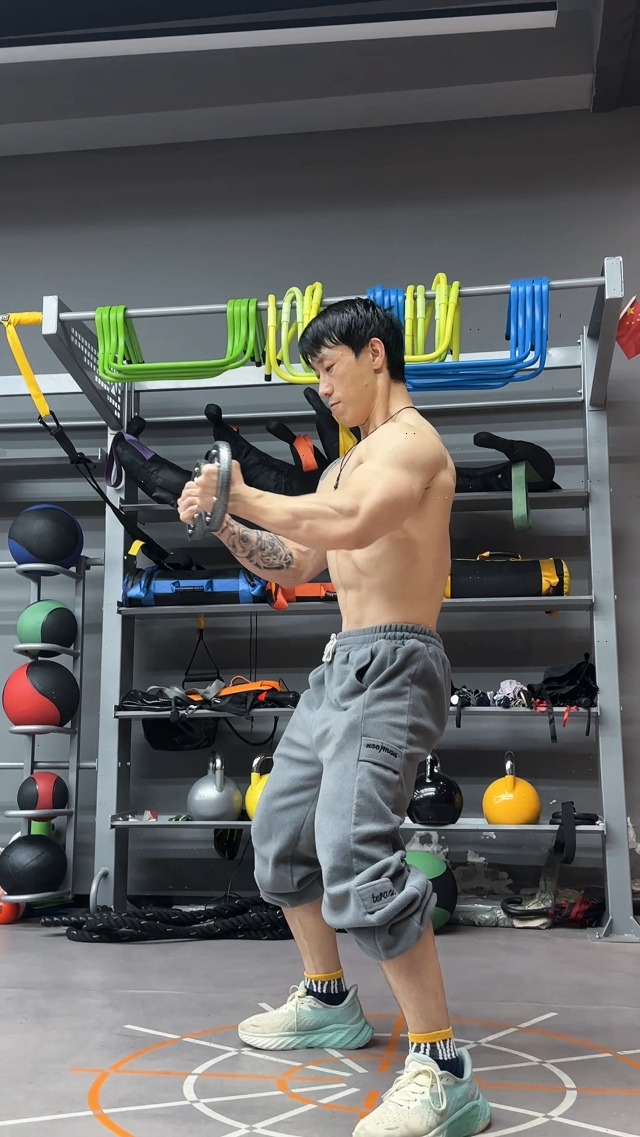 Amazon.co.jp: CasaTech World 【Muscle Revolution】 12.8 lbs (5.8