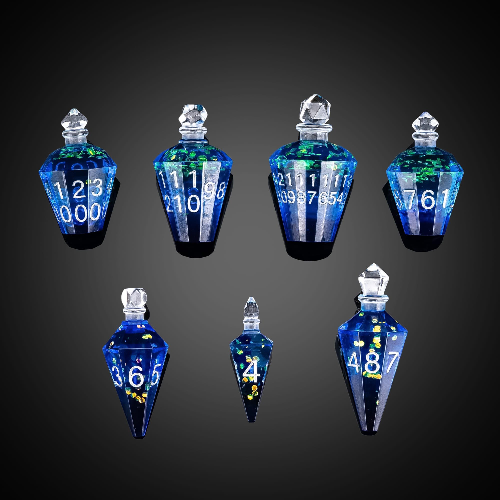 Lot de 7 dés DND Potion DND, dés polyédriques transparents à bords tranchants, pour jeux de rôle Donjons et Dragons (soie bleue avec échelle)