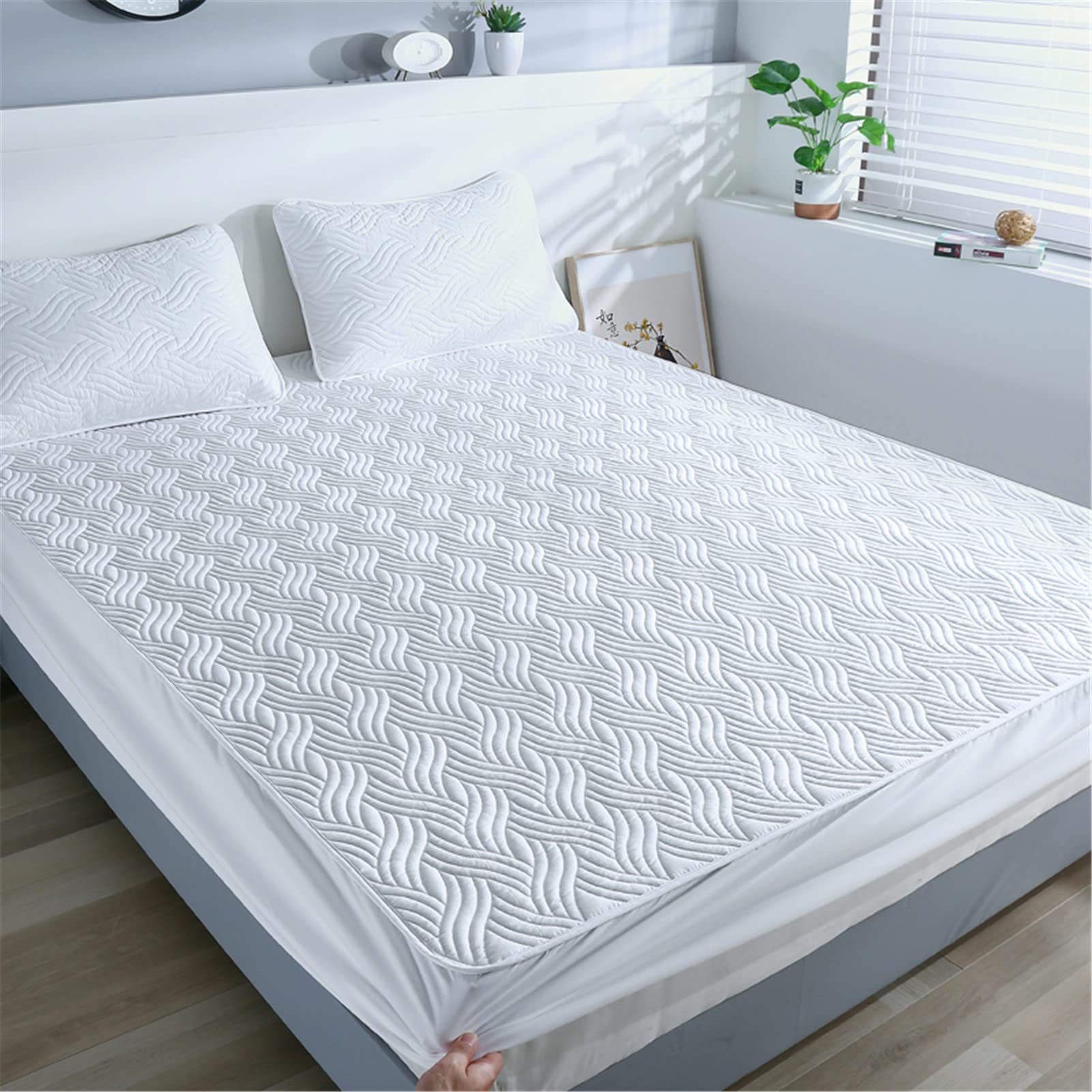 Protector Colchón, Protector de colchón Acolchado con Triple Relleno, Funda Colchon de Rizo Transpirable y Hipoalergénico, Antiácaros (Blanco - A,Thin 135x200cm)
