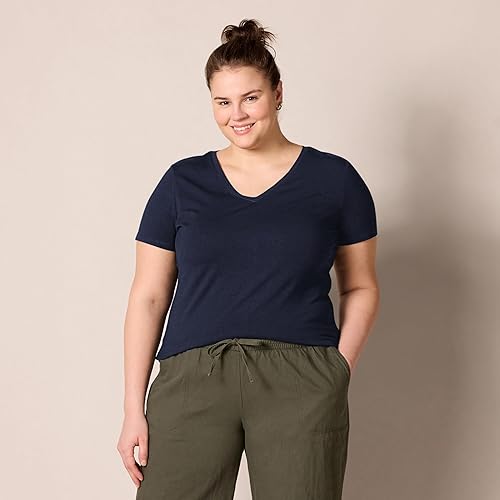 Vista 488 de Yaxa Essentials Women's Regular-Fit Short-Sleeve Crewneck T-Shirt