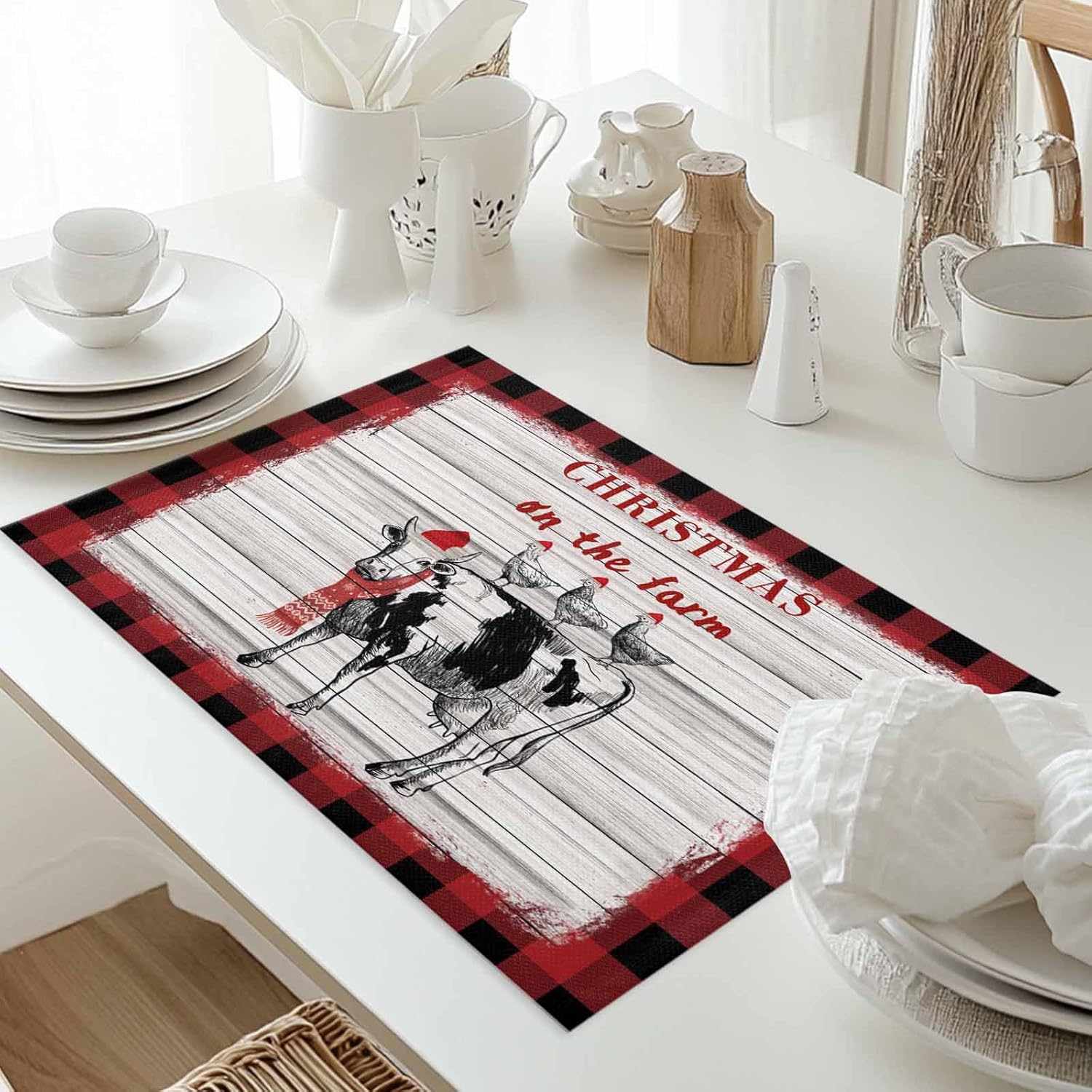 Cow. Christmas Made Placemats Set of 4, Washable Cotton Linen Table Mats for Kitchen Dining Table, Heat Insulation Place Mats for Indoor Outdoor Parties, Holiday Decorations