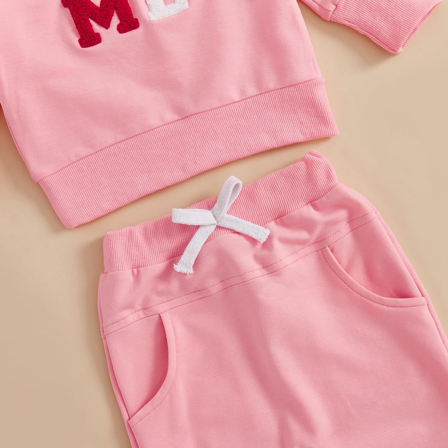 Fernvia Toddler Baby Girl Valentine’s Day Outfits Heart Print Pullover Sweatshirts & Pants Set Fall Winter Clothes - Image 5