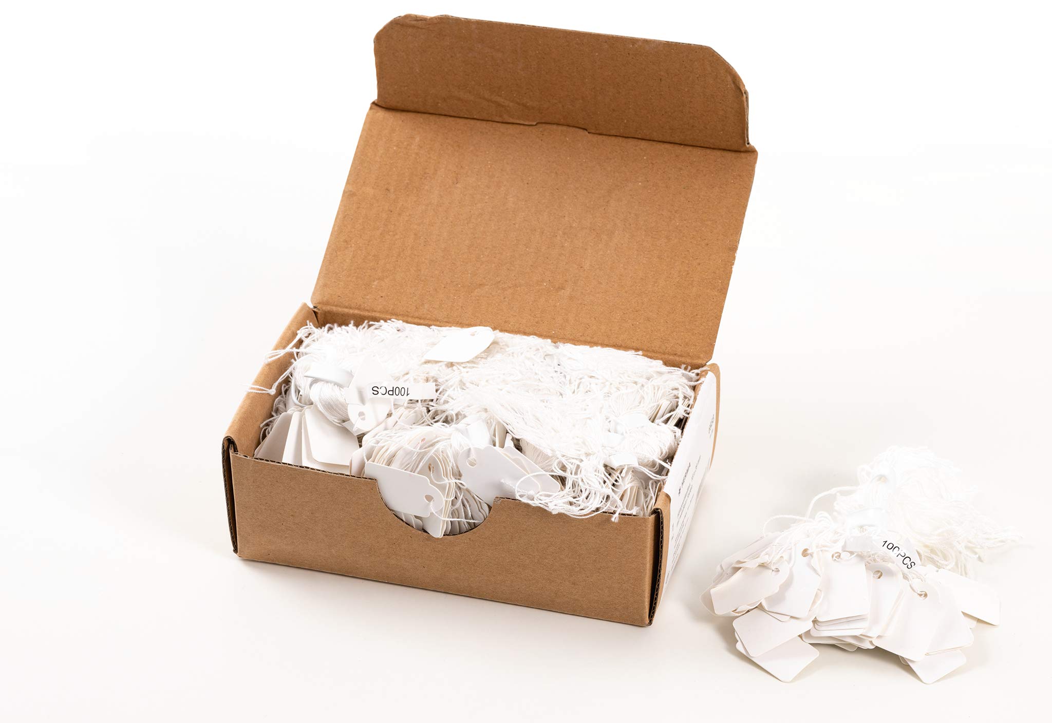 HERMA Hanging Tags with White Thread, 1000 Pieces, 18 x 28 mm, Thread Length approx. 8 cm, Small Cardboard Price Tags, Marking Labels, Writable Tags, White