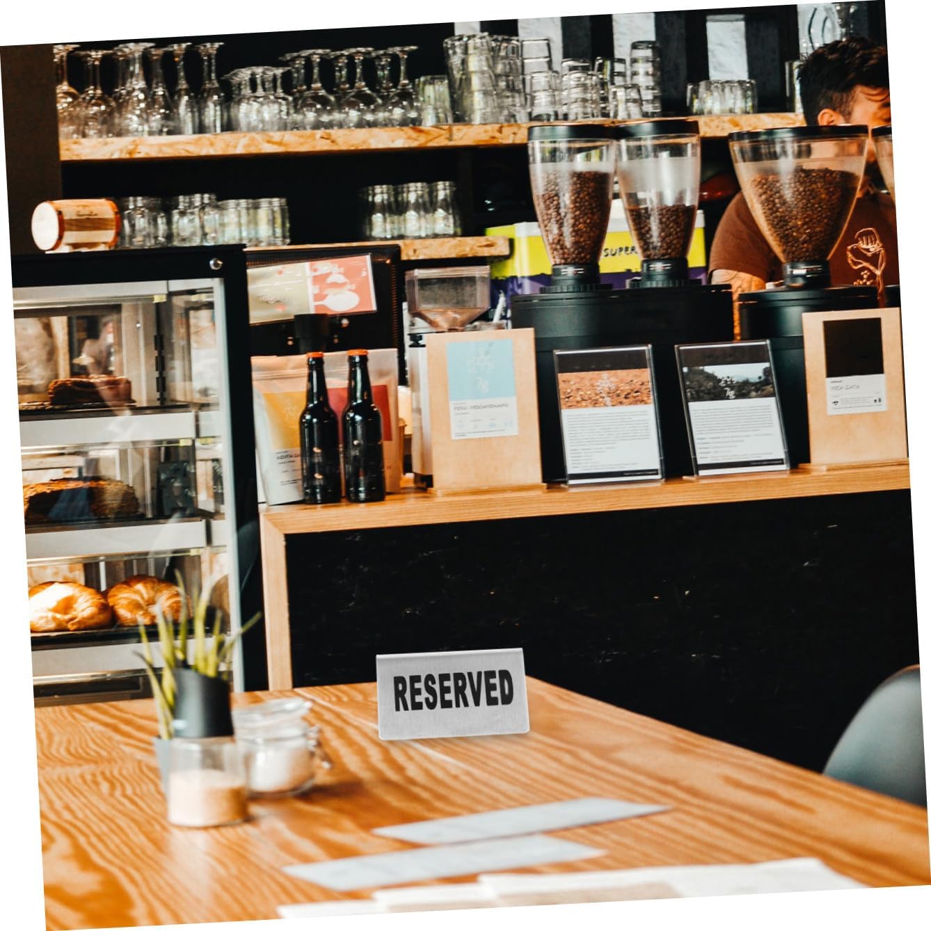 PRETYZOOM Stainless Steel Reserved Table Signs Double-sided Tabletop Reserved Cards 4pcs for Restaurant Hotel Party Seating