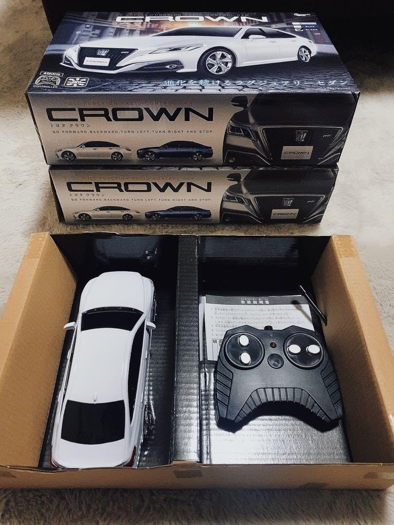 Amazon.co.jp: トヨタクラウン ラジコン 白 crown : おもちゃ