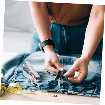 Portable Mini Handheld Sewing Machine for Home Use Quick Repair Manual Stitching Tool Lightweight Stainless Steel Crafting Mending Device with High Density Stitching Random Color