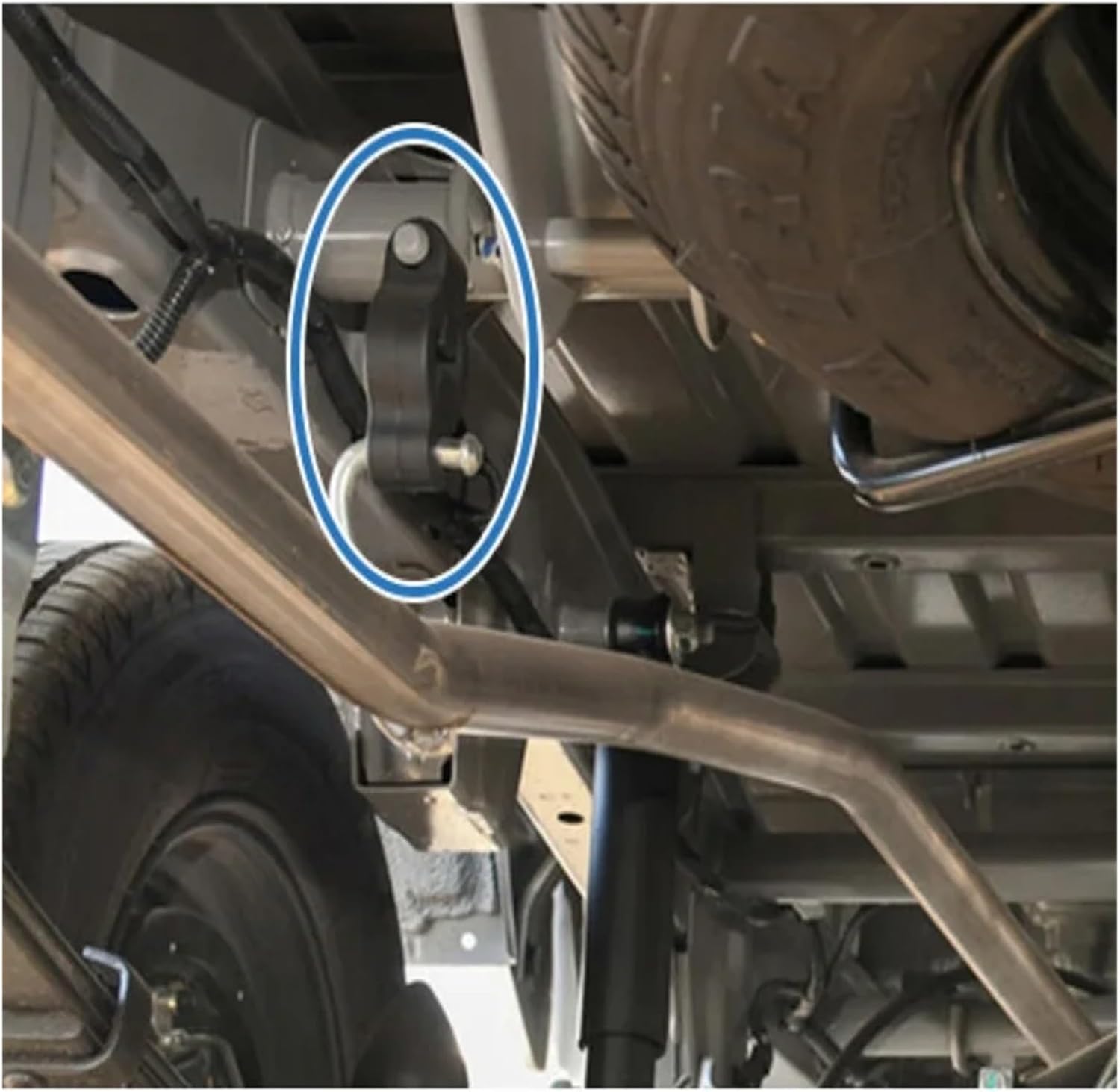 Rubber Exhaust Hanger 5 Pcs Automotive Exhaust Pipe Suspension Adhesive Universal Polyurethane Exhaust/silencer Short Bracket Silencer (2 Holes) For Cars(Two holes yellow)