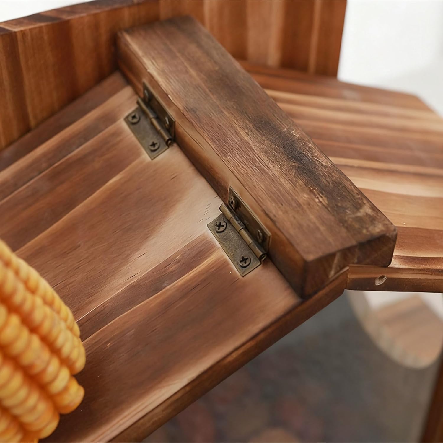 Wooden Outdoor Squirrels Feeders Featuring Removable Acrylic Cover and Corn Holders for Backyard Wildlife Wooden Squirrels Feeders for Garden