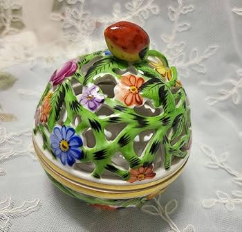 ヘレンド ファンタジー ボンボン入れ ボンボニエール 花 苺 小物入れ ヘレンド 小物入れ □ ボンボニエール ストロベリー