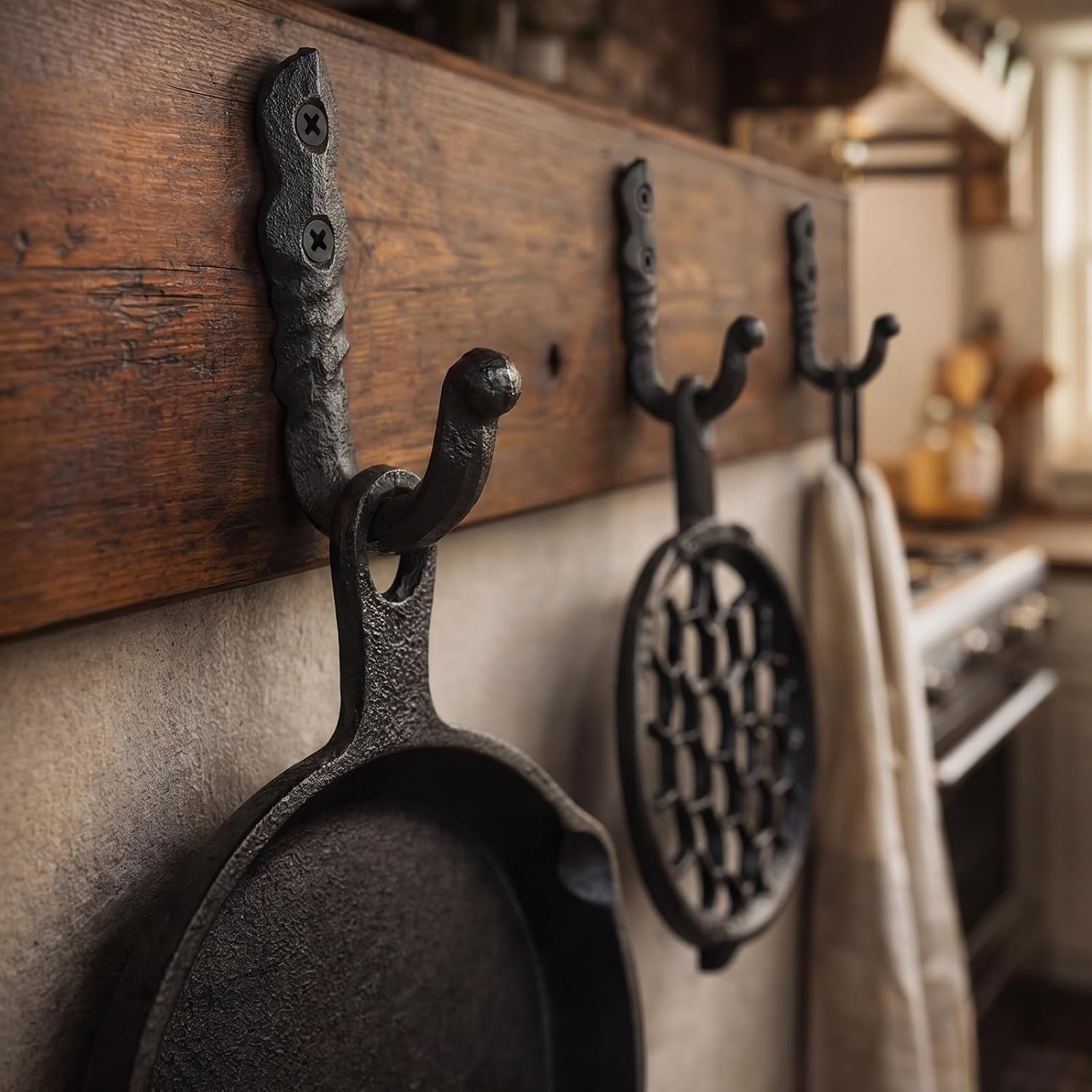 15 Pack Railroad Spike Cast Iron Hooks Rustic Black Vintage Coat Hanger Wall Mounted Multiuse Towel Bag Hat Hanger Farmhouse Decorative Hook for Home DIY Coats Bags Pots, 3 Inch(Stylish Style)