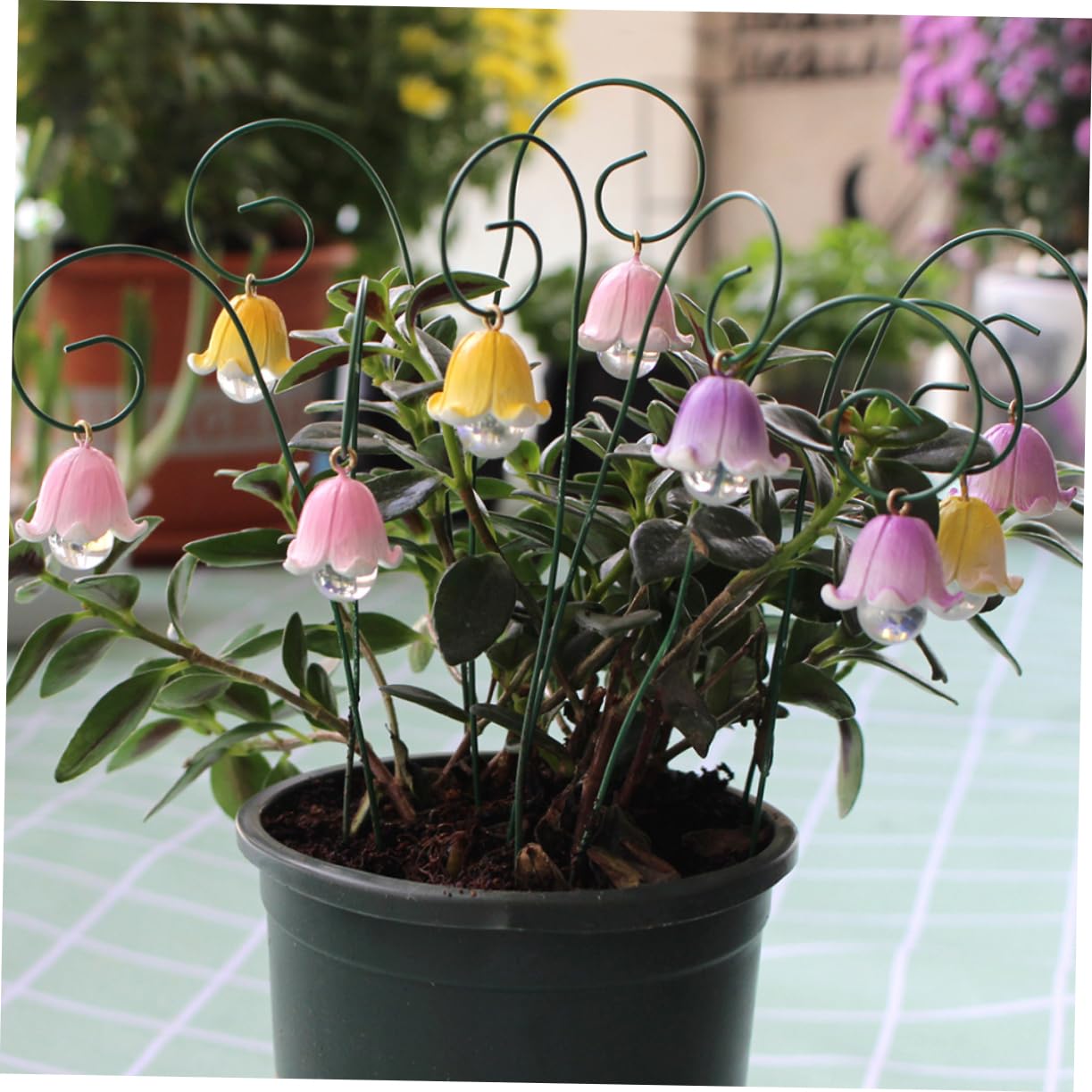 TOYANDONA 36stücke Blumenstecker Aus Resin Dekorative Gartenornamente Für Blumenbeete Und Rasen Garten- Mit Realistischen Details Und Stabiler Metallspitze Für Garten Innenhof Und
