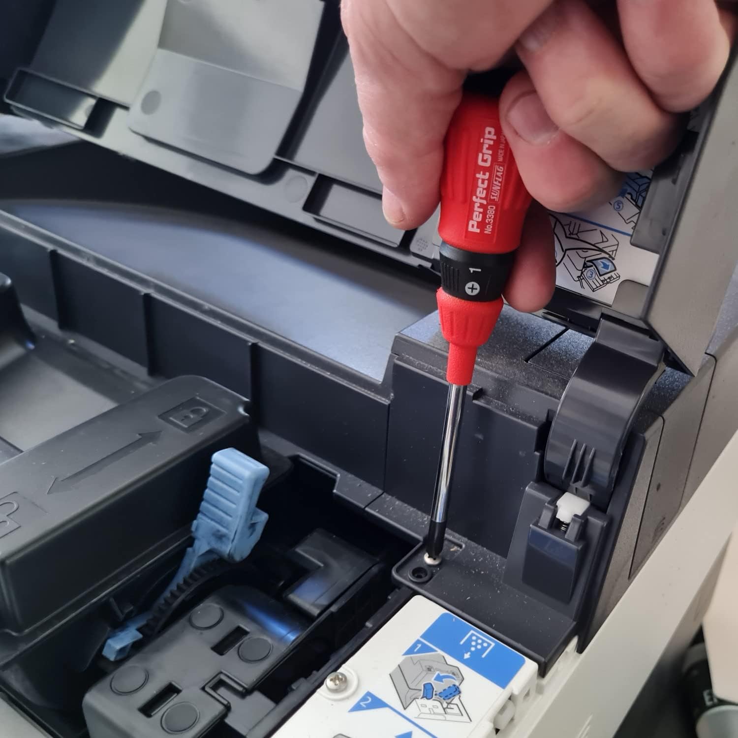 Sunflag +1 +2 +3 JIS Screwdrivers | Made in Japan (Perfect Grip)