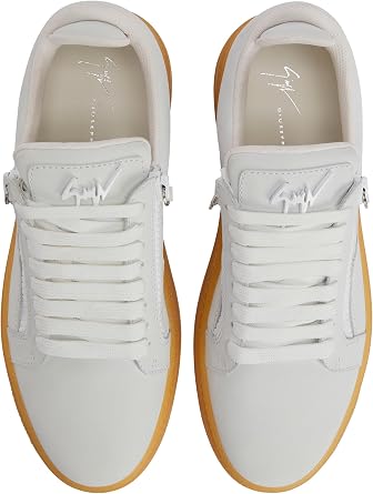 GZ94 Low Top Sneakers