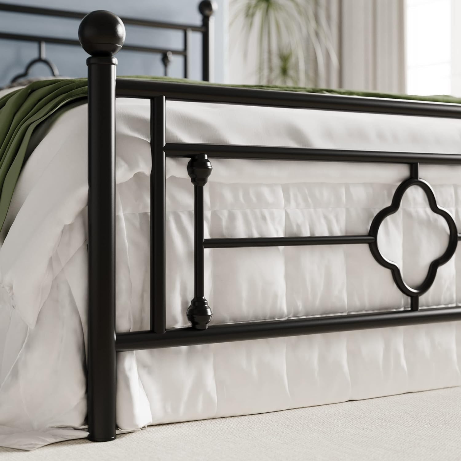 Close-up of the HOOMIC bed frame footboard design
