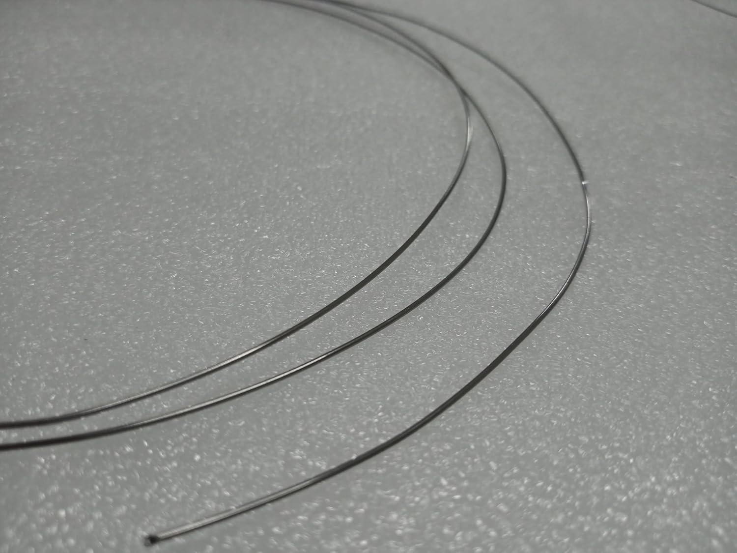 Tantalum Wire Ta≥99.99%, Metal Diameter 0.2/0.25/0.3/0.4/0.5/0.6/0.8/1/1.5/2/3MM, Tantalum Wire for Scientific Experiments, 1M(Thickness 0.2mm)
