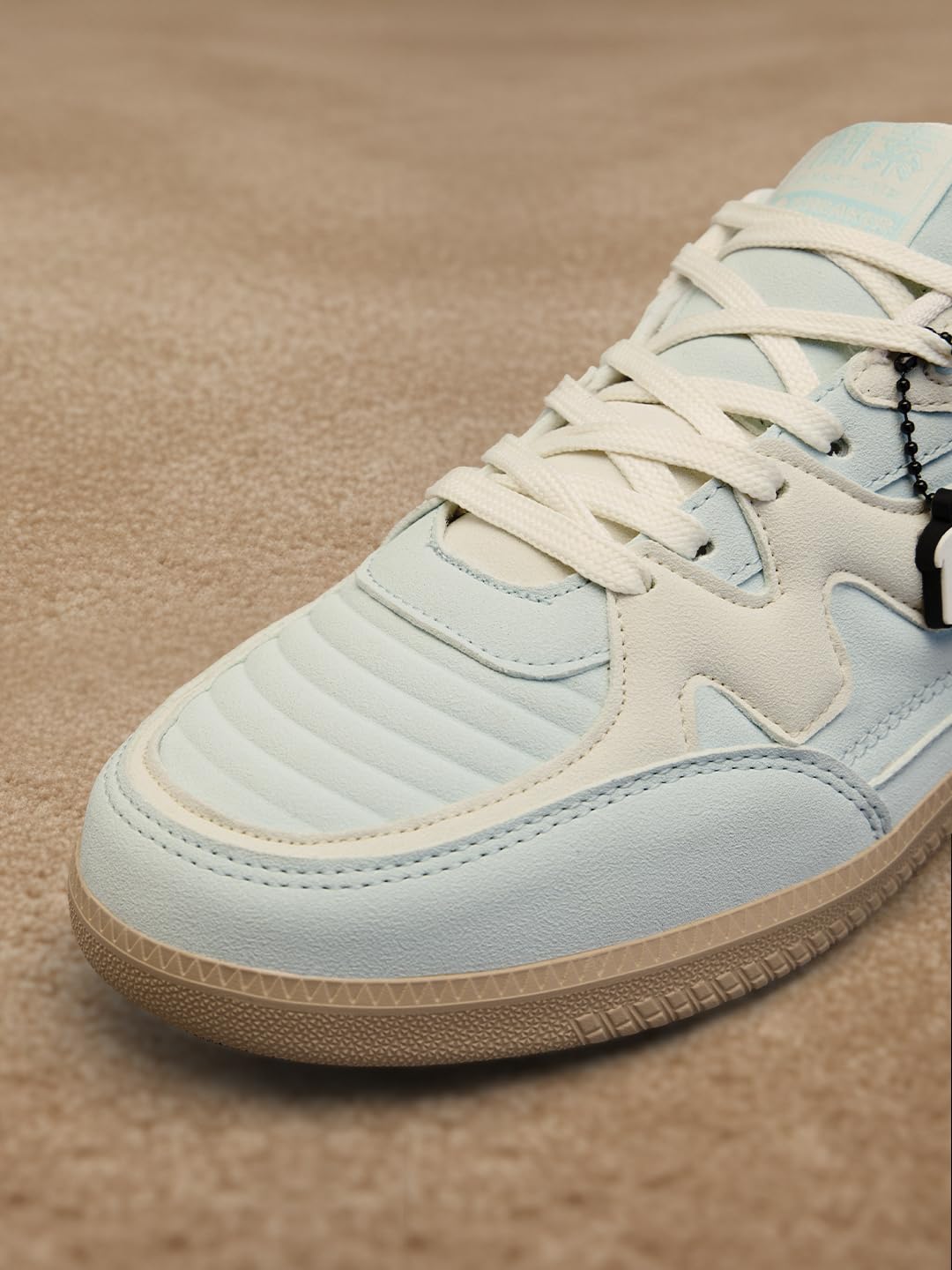 The Souled Store Kanso V2: sneakers basse smeraldo da donna e ragazza | Scarpe da ginnastica retrò verde e bianco sporco con pelle scamosciata di alta qualità, suola in gomma resistente e supporto