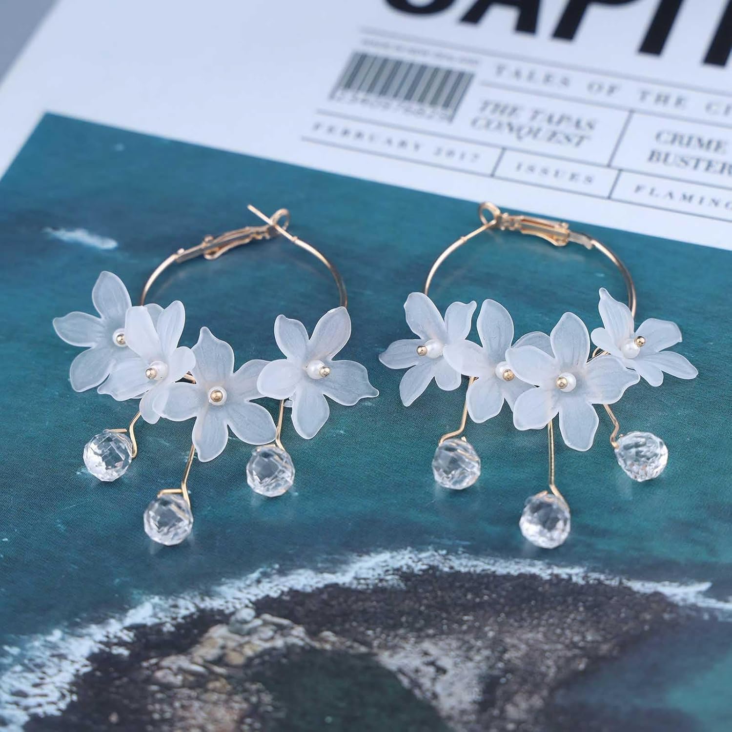 Andelaisi Boho Acrylic Flower Hoop Earrings Vintage Crystal Flower Drop Earrings Gold Huggie Hoop Earrings Resin Flower Tassel Earrings Jewelry for Women - Image 6