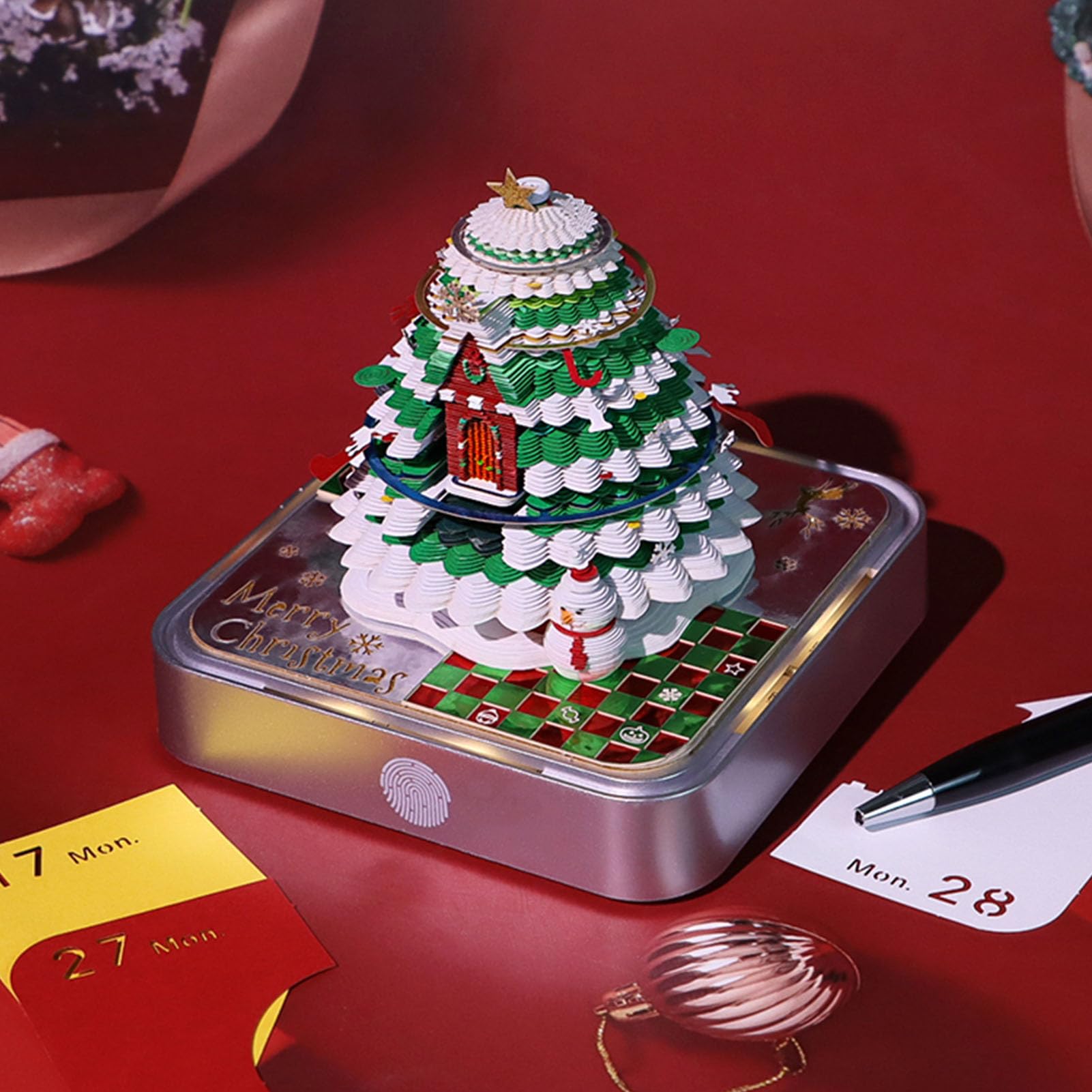 Bloc-notes 3D en forme de maison d'arbre de Noël, bloc-notes artistique avec calendrier 2026 pour décoration de bureau et espace de travail, papier plastique 9,8 x 9,8 x 8,8 cm
