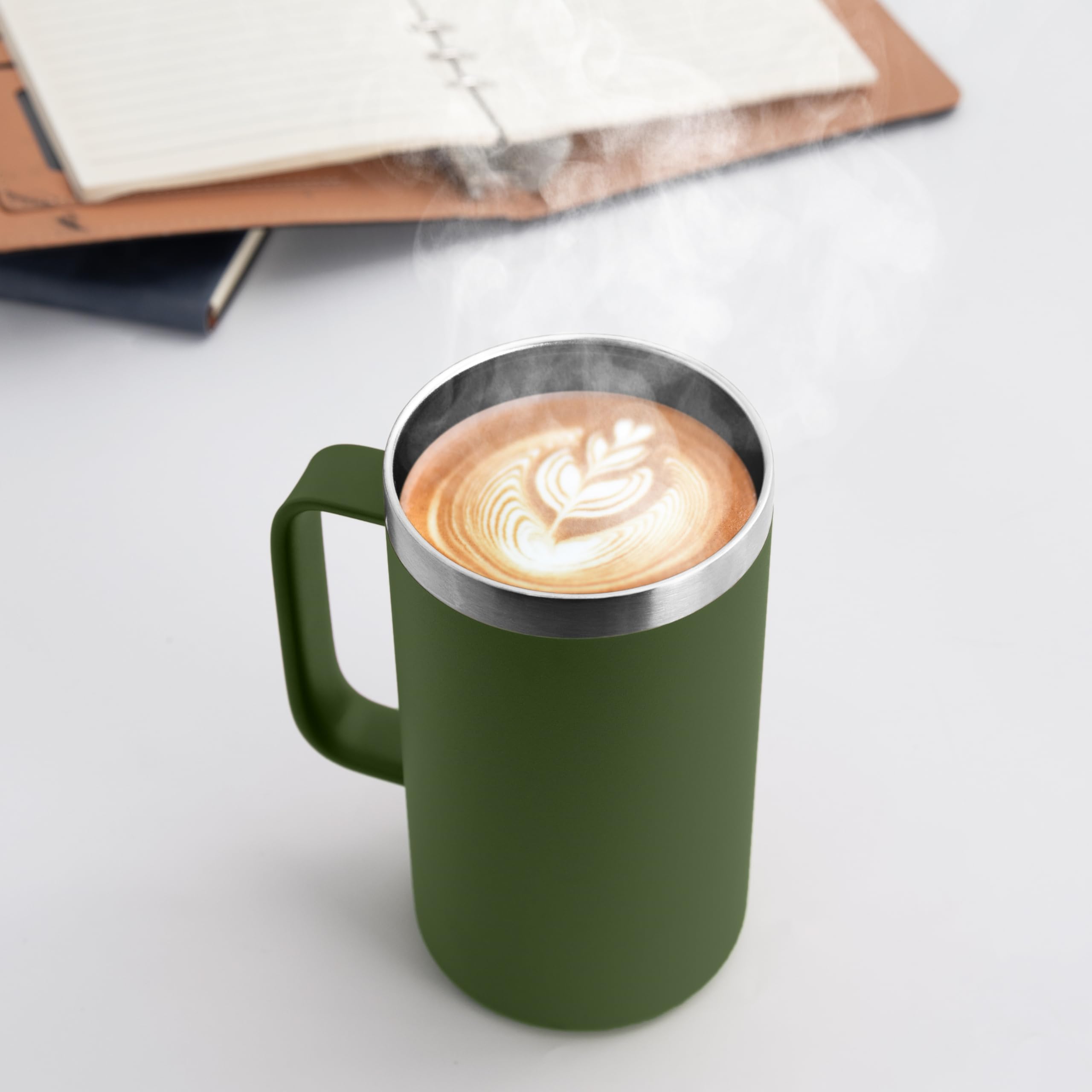 DOMICARE Taza de café de acero inoxidable de 24 onzas con asa y tapa, taza de viaje con asa, vaso de café al vacío de doble pared, taza aislada reutilizable, verde militar, paquete de 4