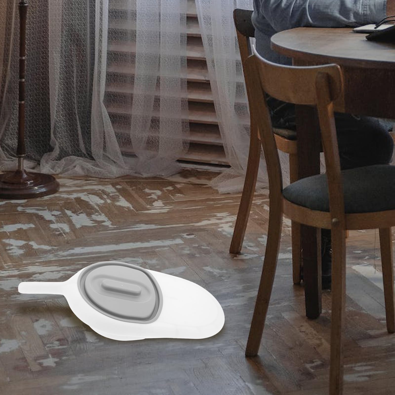 Housoutil Padella Sanitaria per Anziani con Manico in Plastico, Design Inclinato Multifunzionale Facile da Pulire, per Pazienti Allettati e Disabili