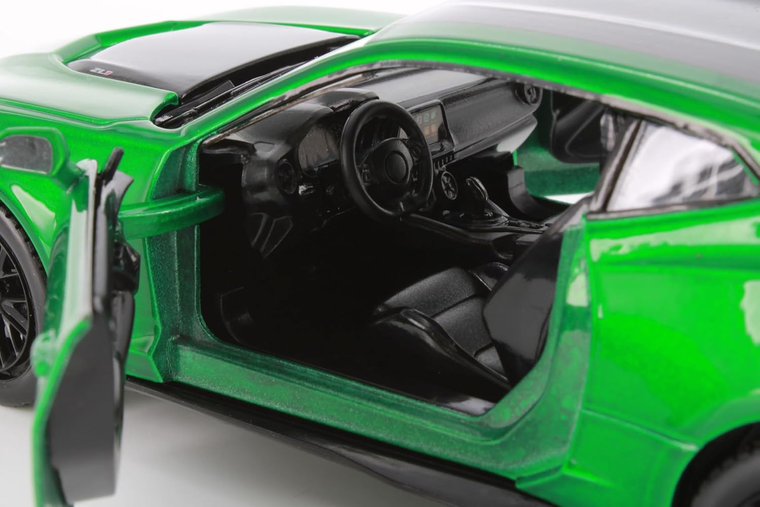 Box of 4 2017 Chevy Camaro ZL1, ASSTD 71351D - 1/24 Scale Diecast Model Cars