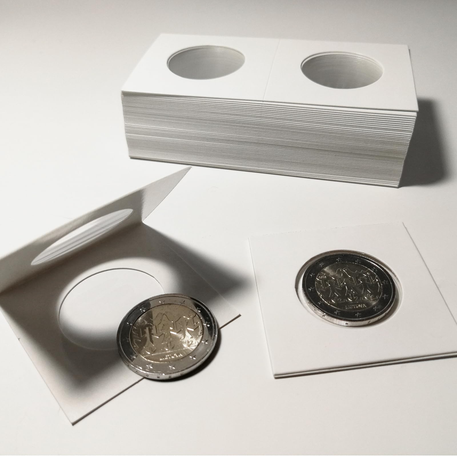 PATIKIL 2x2 Volteos de Monedas, Paquete de 250 Soportes de Cartón de 27.5mm para Colección de Monedas, Blanco