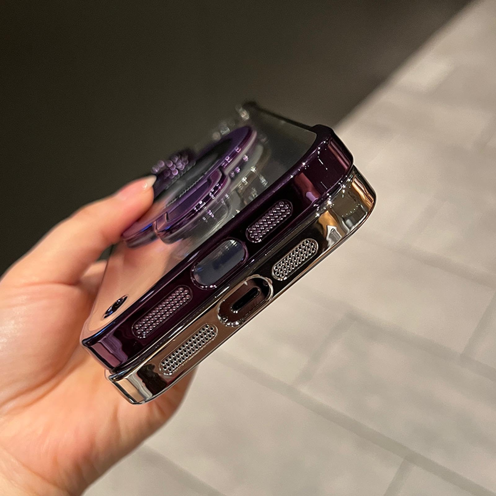 Do iPhone'a 16 Ultra Cienkie Etui Bez Ramki Składany Uchwyt Szkło Ochraniające Aparat Przezroczysty Twardy Pokrowiec (Do iPhone'a 16/Czarny)