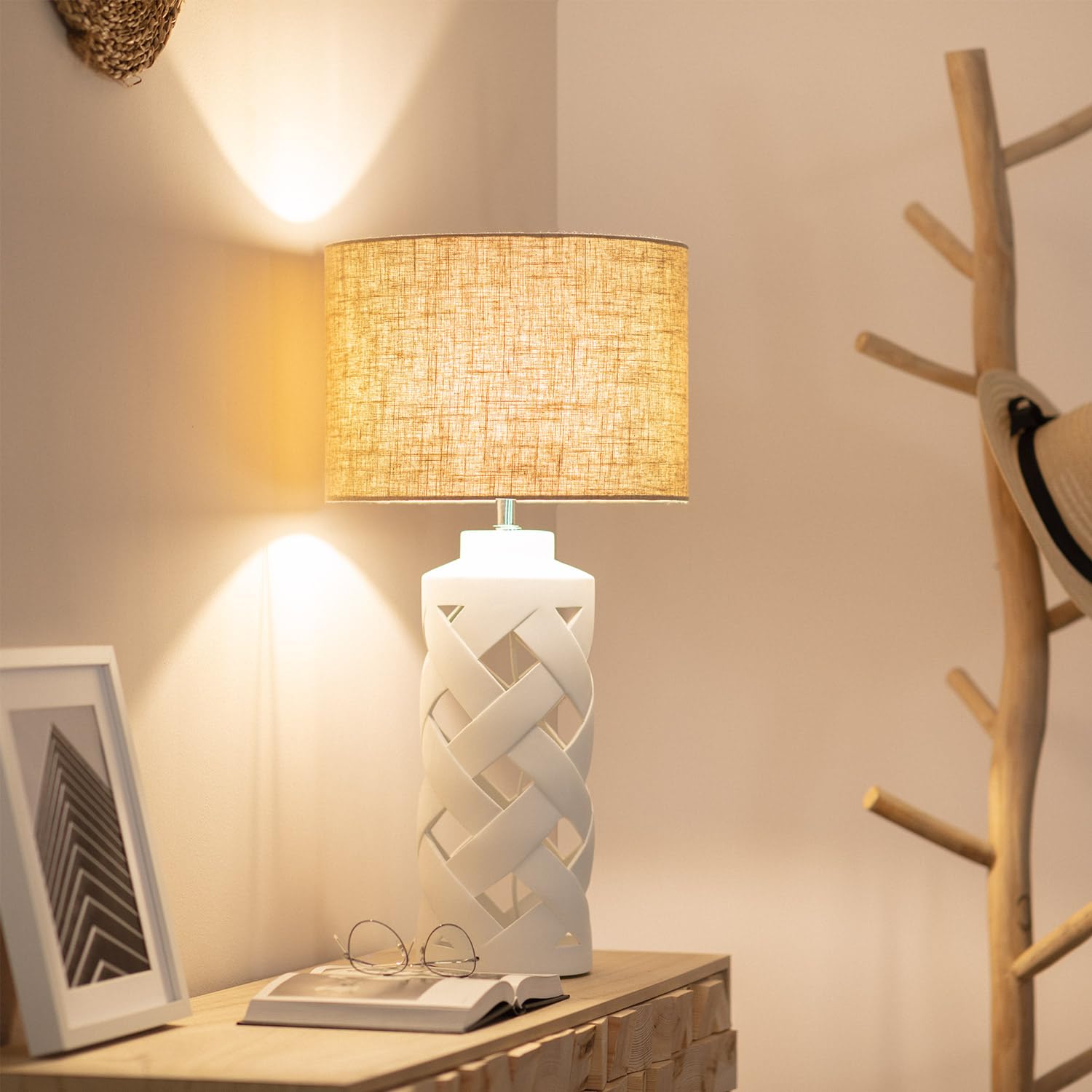 LEDKIA LIGHTING - Lámpara de Mesa Makalu | Diseño Elegante y Moderno | Soporte E27 hasta 40W | Ideal para Salón, Dormitorio, Comedor | Dimensiones: 700x350mm, Blanco, Cerámica, Tela