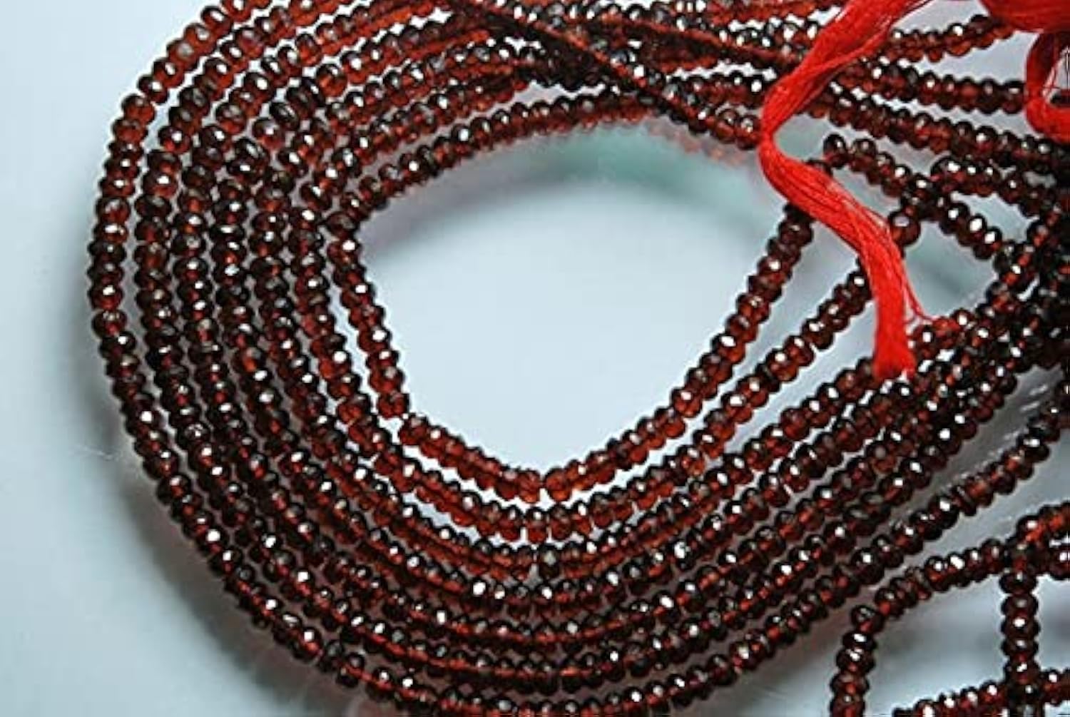 Garnat de Mozambique perles rondelles facettées de 5-6mm sur fil de 14 pouces