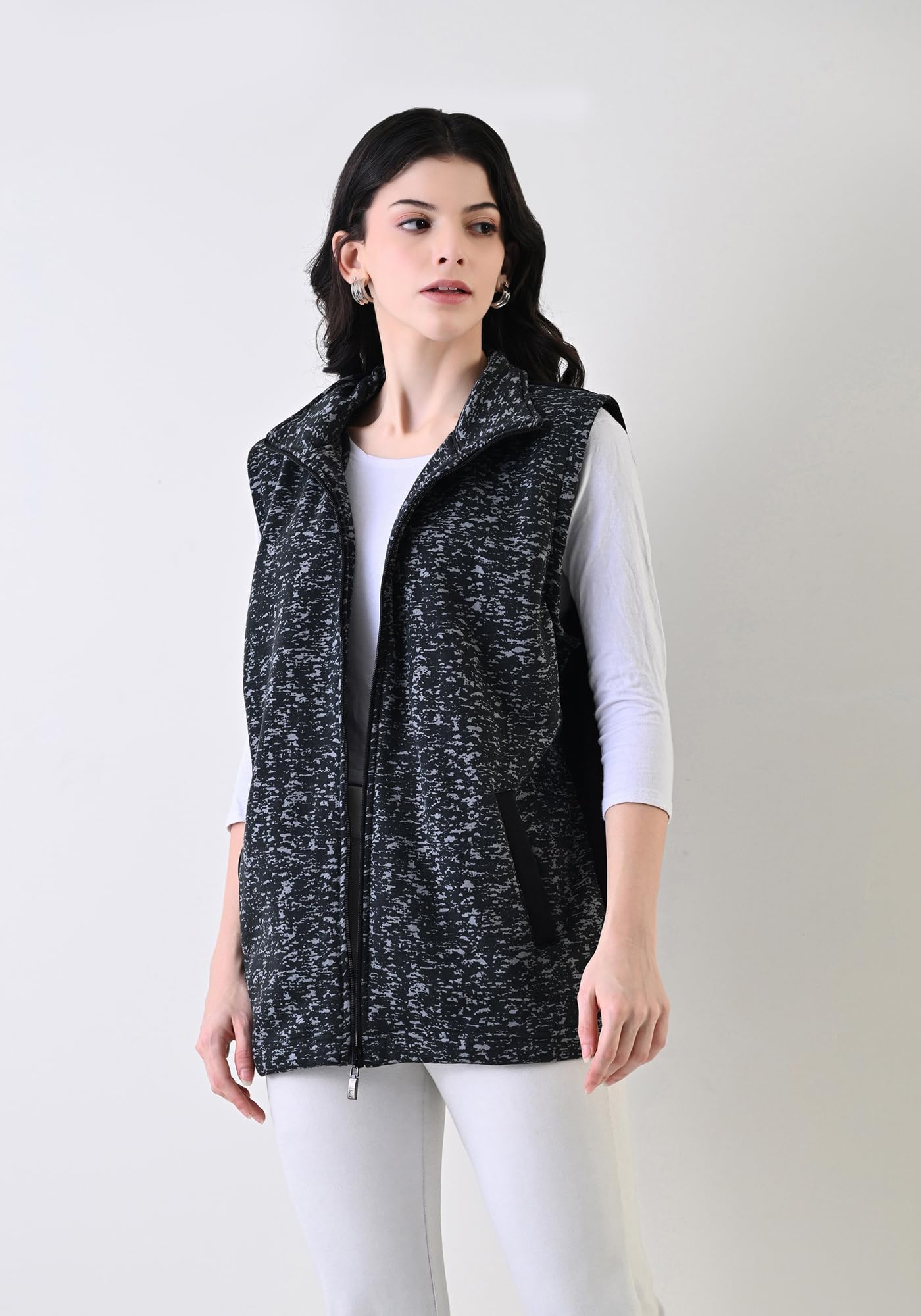 Women Fleece Warm Zipper Open Sleeveless Jacket for Winter (Pack of 1) Black 2