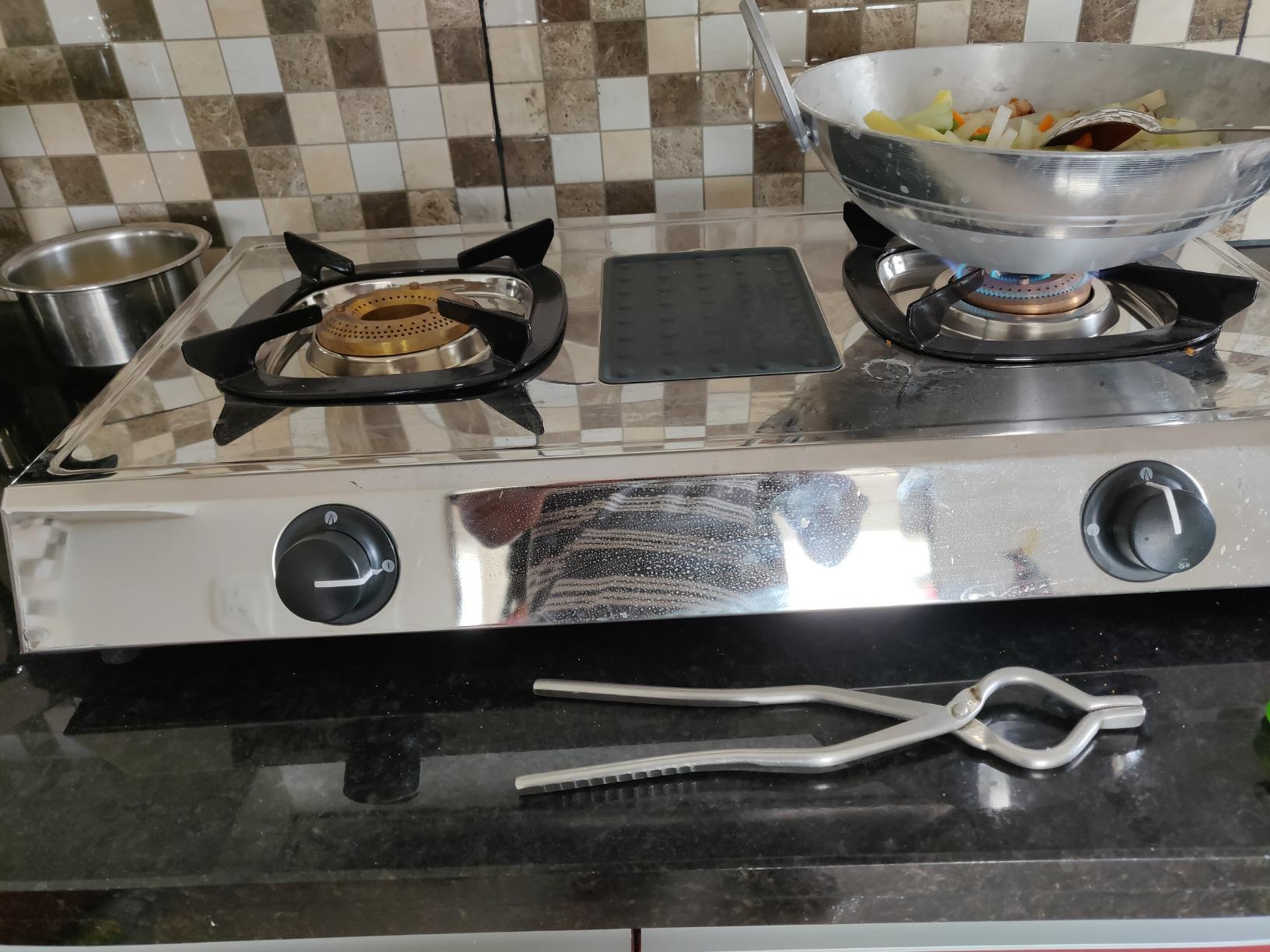 Butterfly Matchless 2 Burner Stainless Steel LPG Gas Stove, Silver