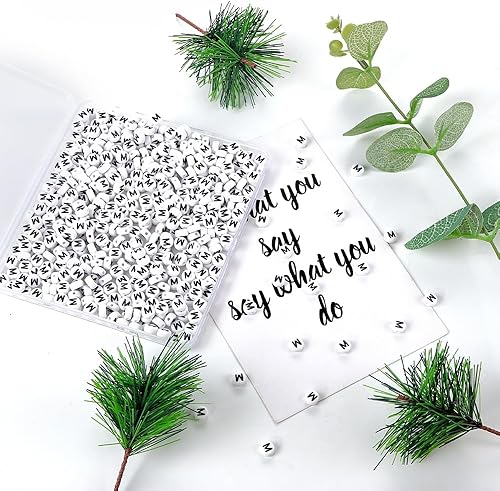 Miniatura 4 de 500 cuentas de letras, pequeñas cuentas de plástico blanco y negro, cuentas redondas del alfabeto, M para joyería, pulsera, collar, llavero,