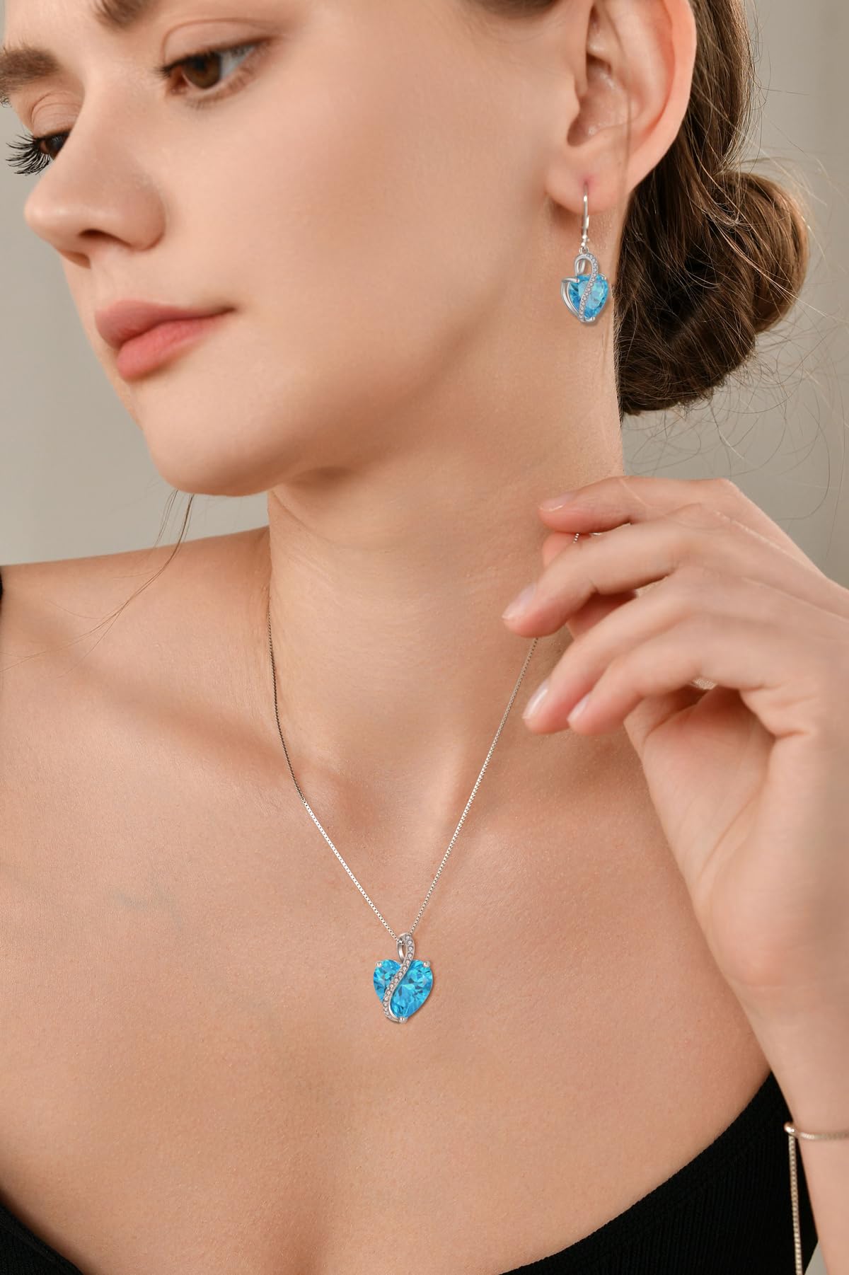 YL Collar Corazón Plata de Ley 925 con 12 piedras de Nacimiento Circonita Colgante para Mujer