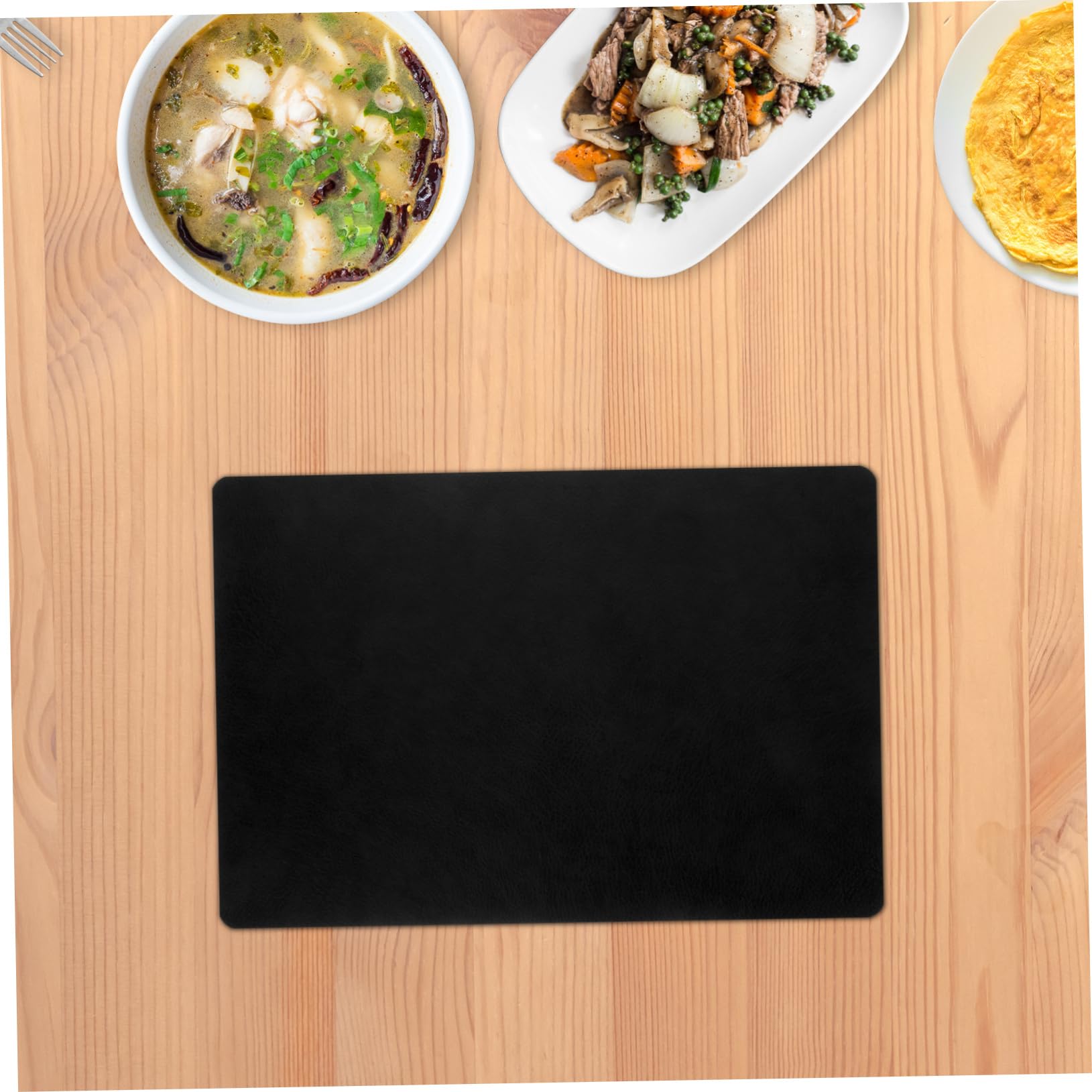 Sets de Table Carrés Résistants à L’Eau L’Huile Lot de 8 en PU Noir pour Repas Quotidiens et Tables de Salle à Manger