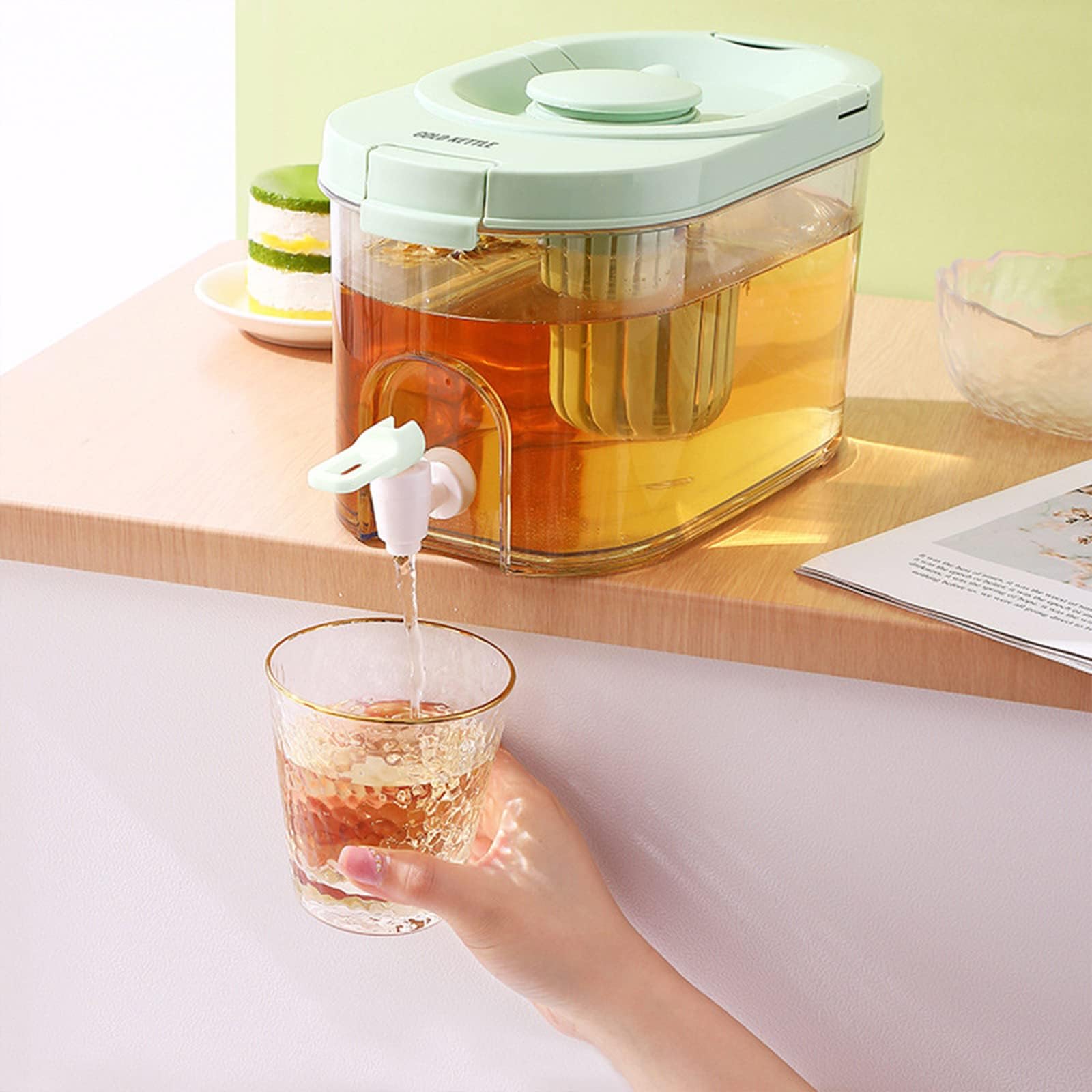 Azonee Drink Dispenser for Fridge, Gallon Plastic Drink Dispenser Fridge  Clear Beverage Dispenser with Faucet for Juice, Drink, Milk, Lemonade