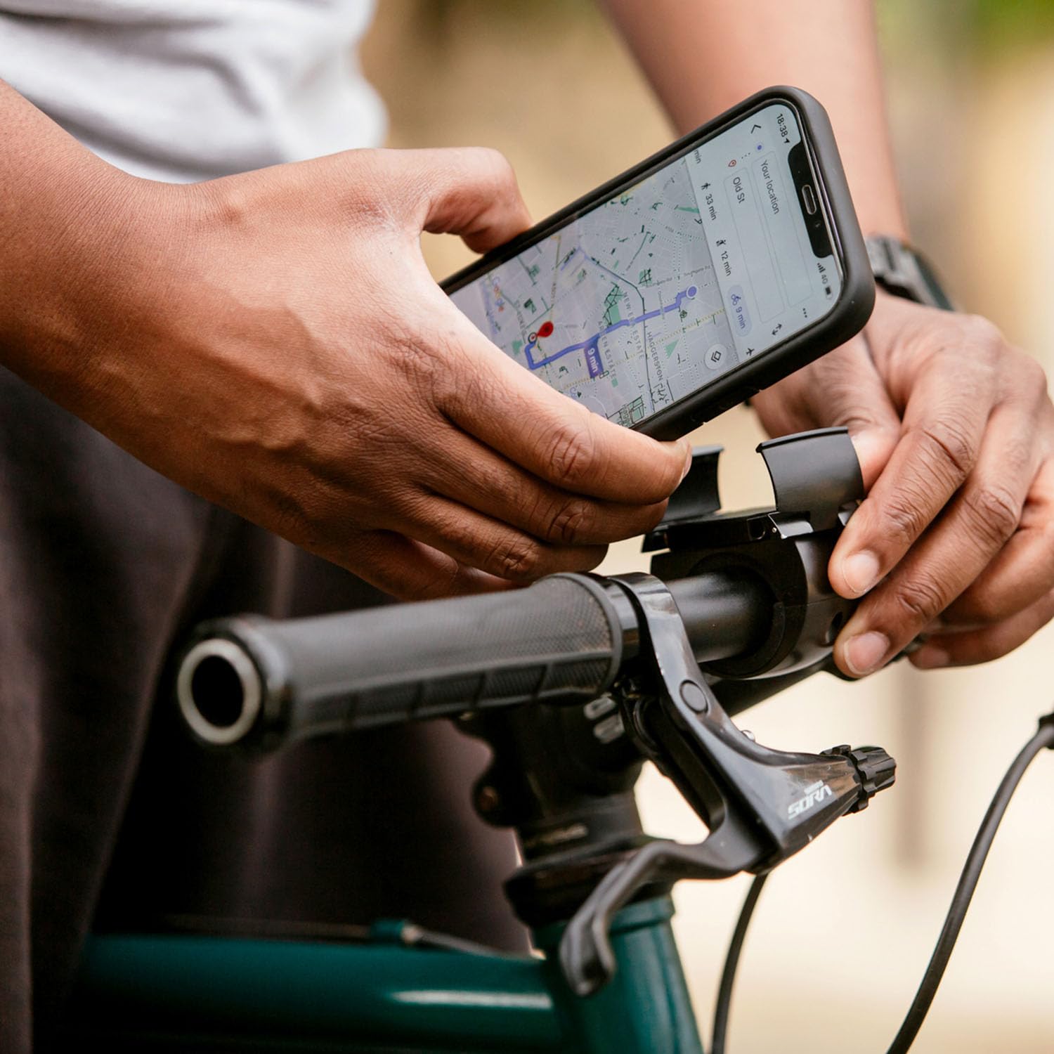 Loop Support de téléphone Universel pour vélo ou téléphone Noir