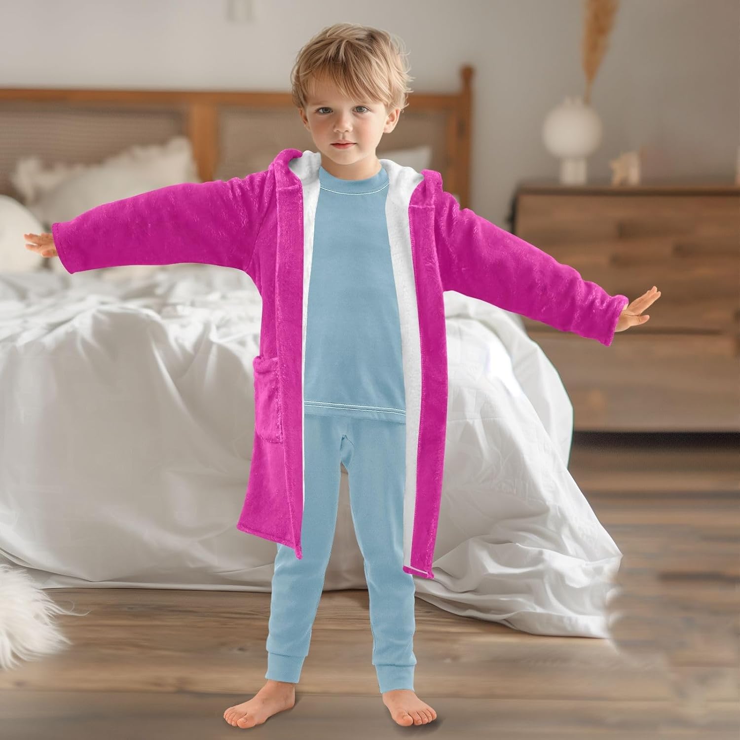 ODAWA Ruby Kids Bathrobe, Plush Soft Hooded Towel Robe for Boys Girls, Quick Dry Bath Wrap with Pockets