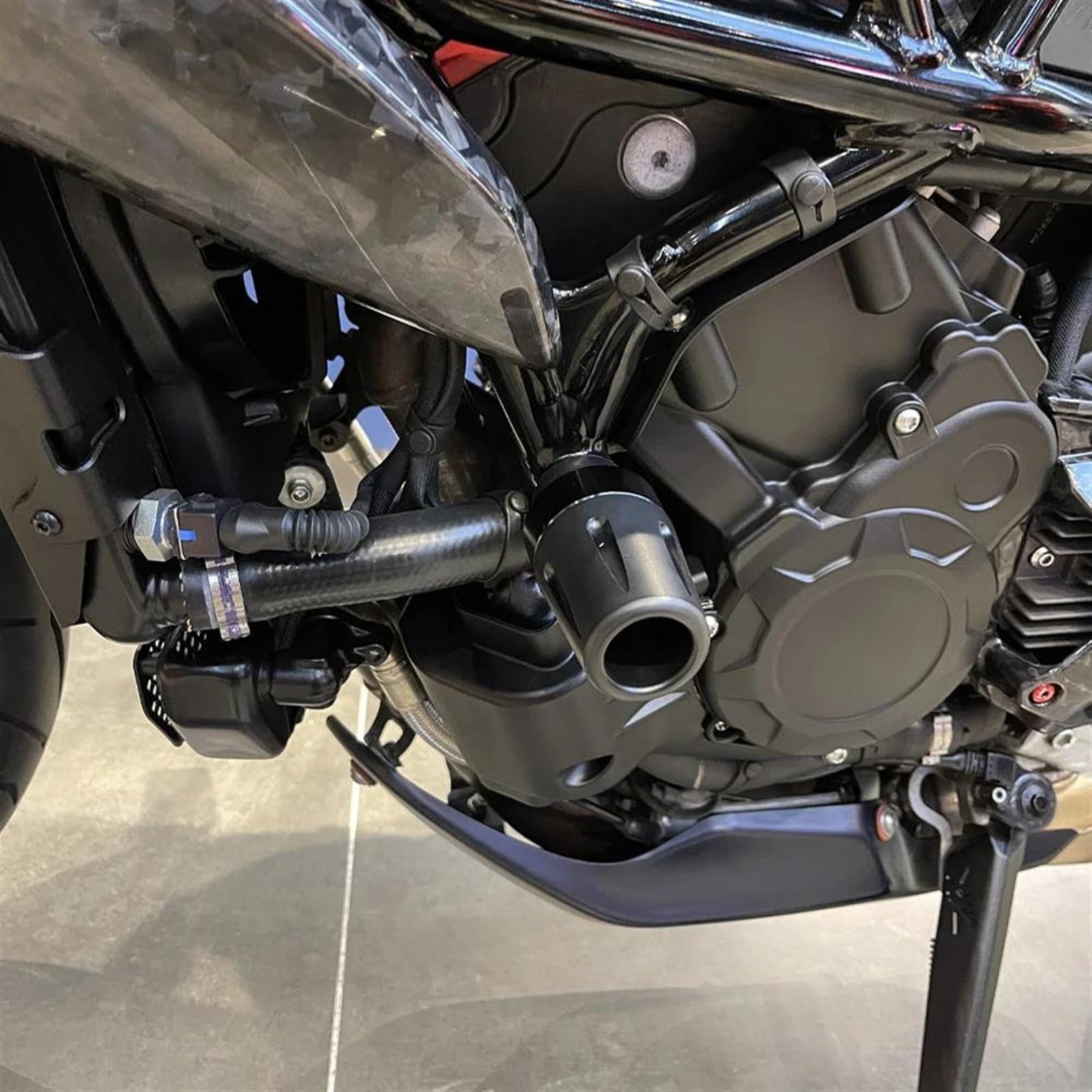 SKINII Frame Sliders Sturzschutz Für MV Für Agusta Für Brutale Für Dragster 800 800RR 800RC Rahmen Slider Crash Protector Motorrad Fallende Schutz Rahmen Motor Crash Pad Sturzpads Motorrad(Rot)