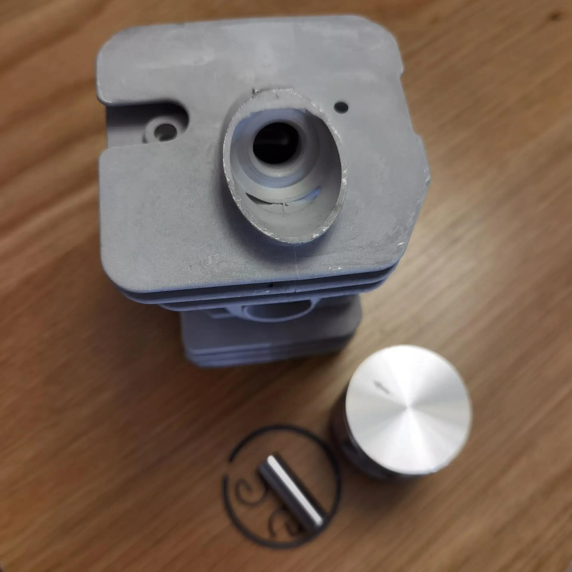 DUNLAP 45 245R ZESTAW TŁOKA CYLINDRA JONSERED 2045 GR41 RS44 42mm PIŁA ŁAŃCUCHOWA KOSA CZĘŚCI ZAMIENNE