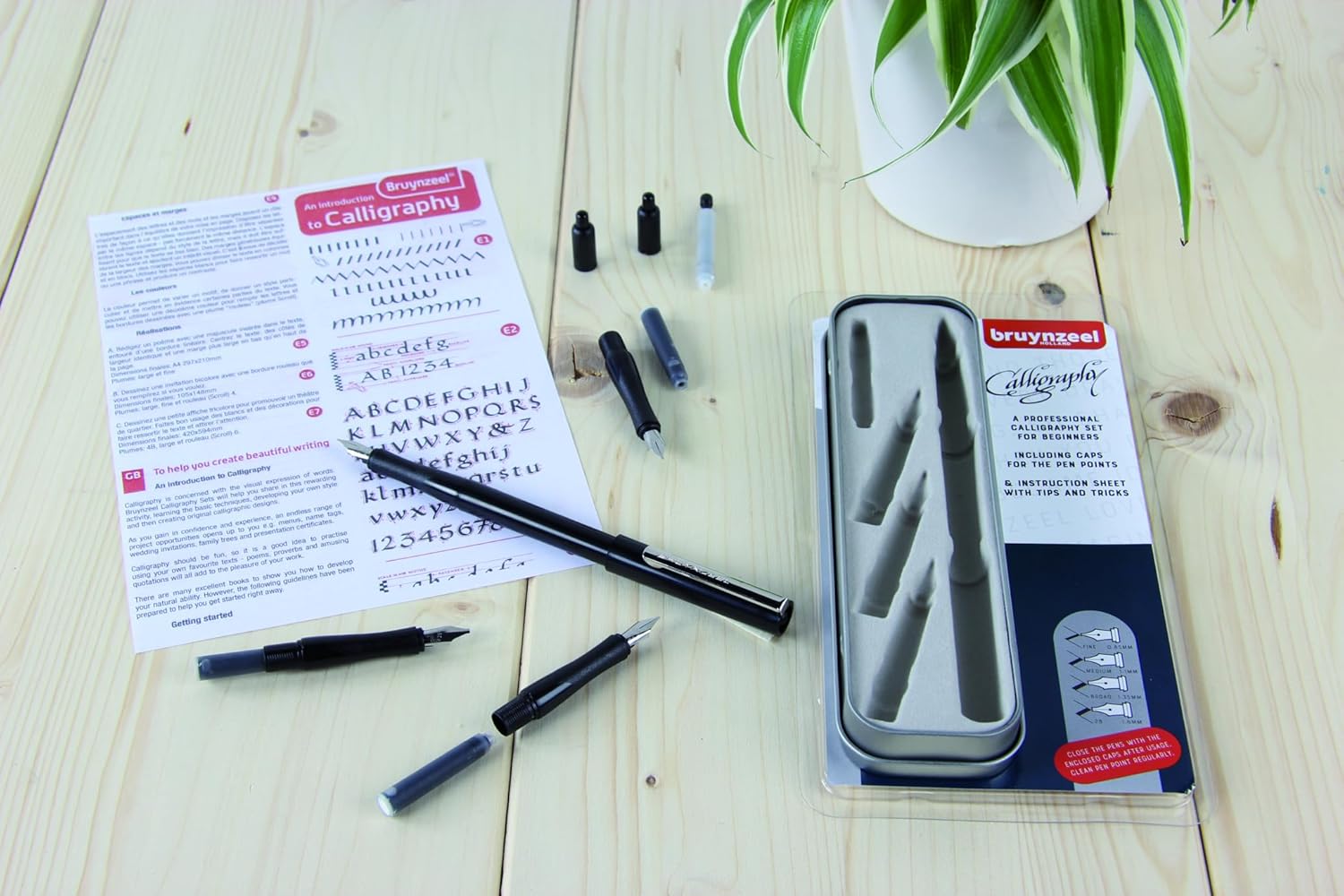 Bruynzeel Calligraphy Set Basic | Calligraphy for Beginners | Fountain Pen Set with 4 Nibs, 3 Black Ink Cartridges and Ink Converter + Instructions (English language not guaranteed)