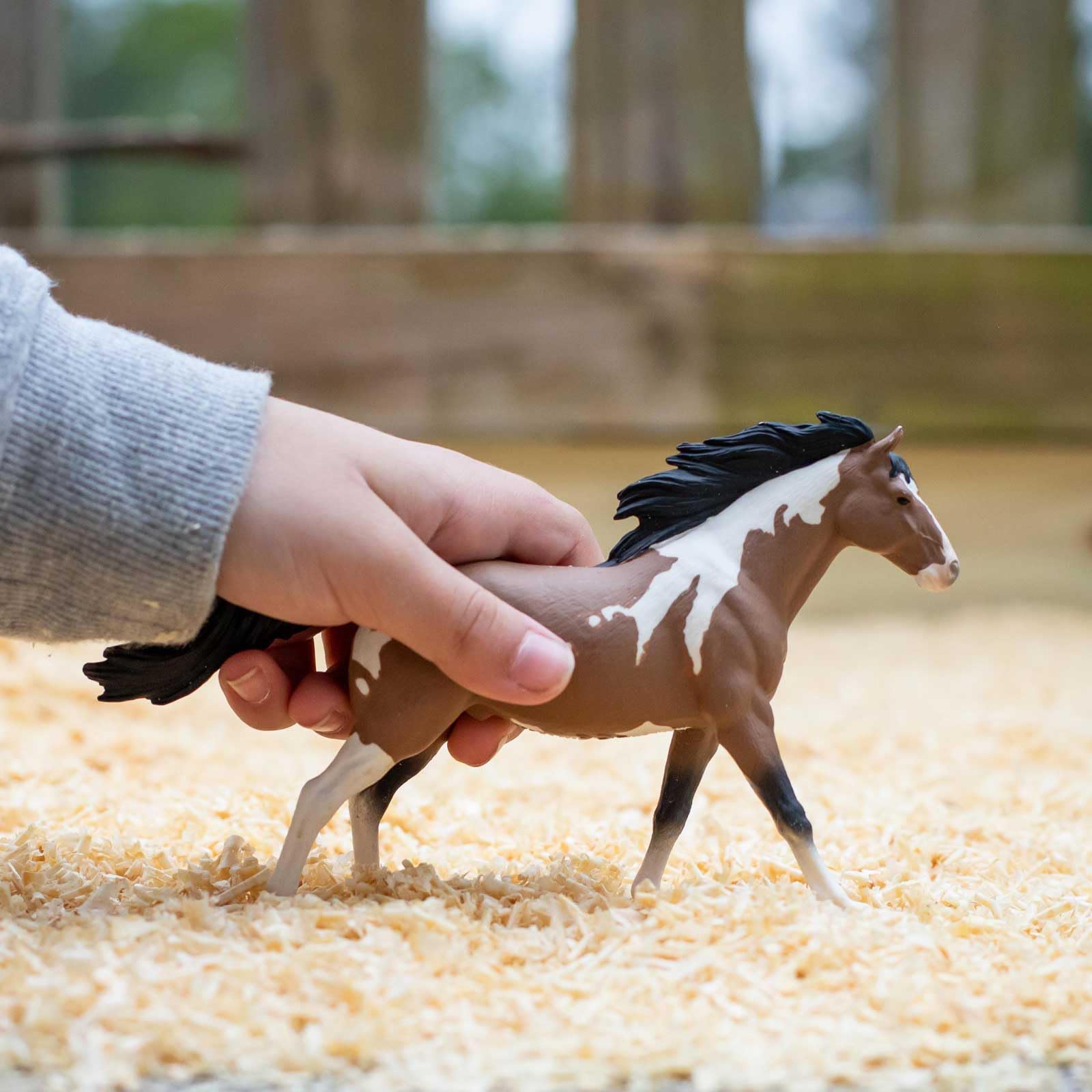 Safari s152405 Wings of The World Pinto Mustang Hengst Miniatur