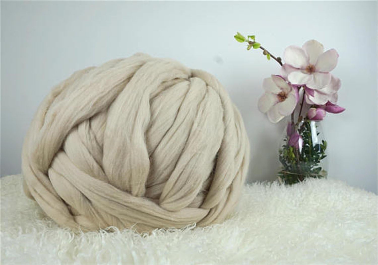 Giant Wool Yarn Chunky Arm Knitting Super Soft Wool Yarn Bulky Wool Roving (250g/0.55 lbs, Apricot)
