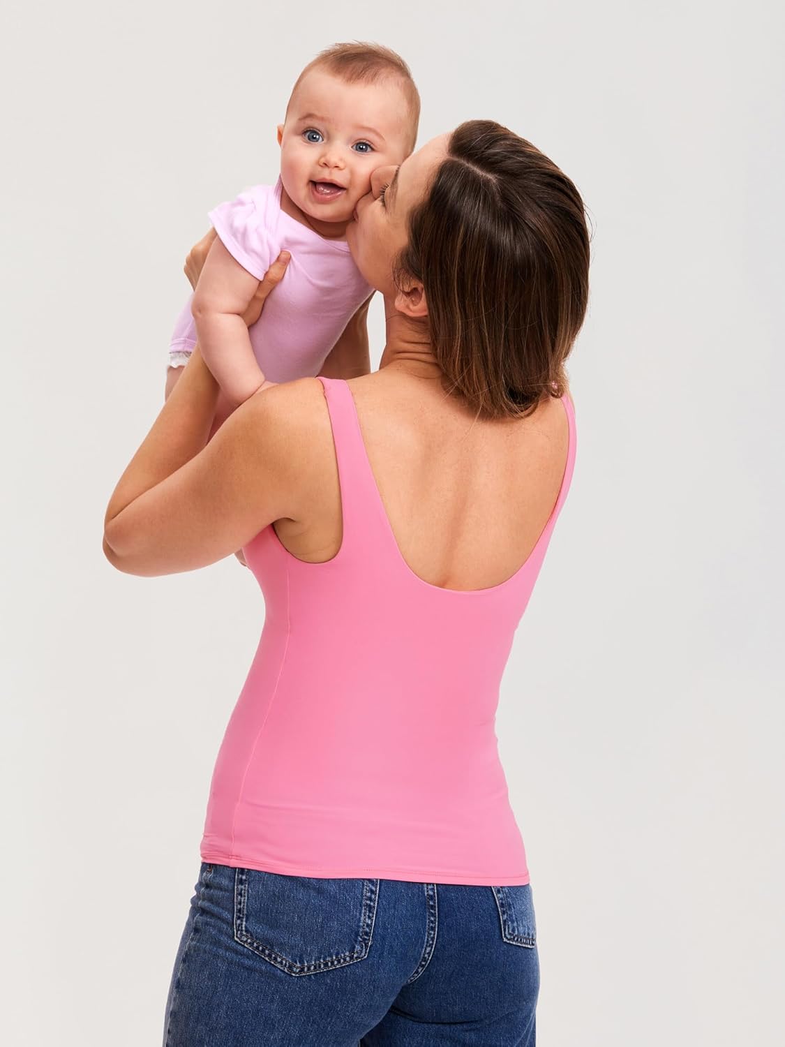 MOMANDA Inbarely Maternity Tank Top Square Neck Workout Tops with Built in Bra Pregnancy Sleeveless Yoga Maternity Clothes - Image 3