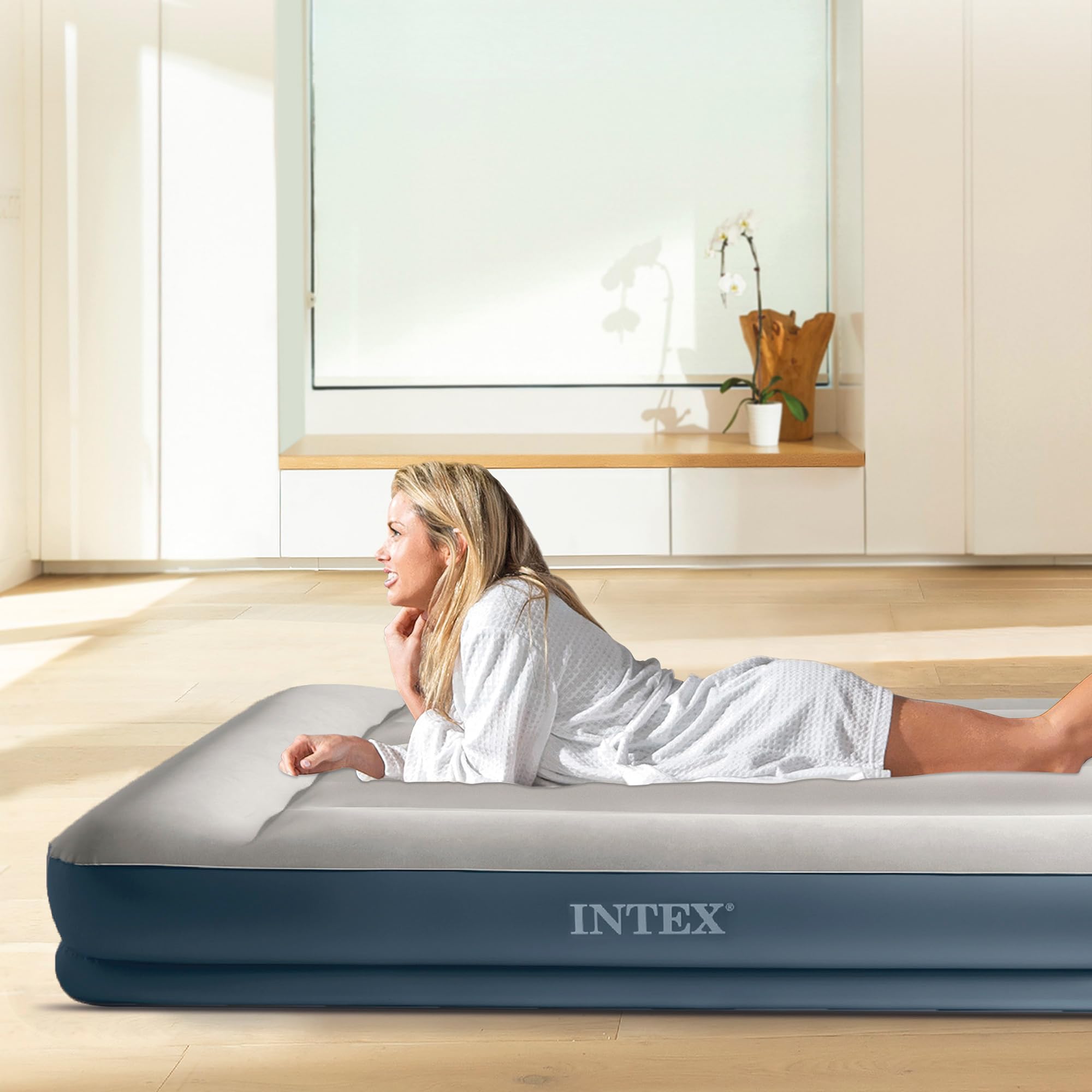 Intex Dura-Beam Standard Series Pillow Rest Mid-Rise Air Mattress