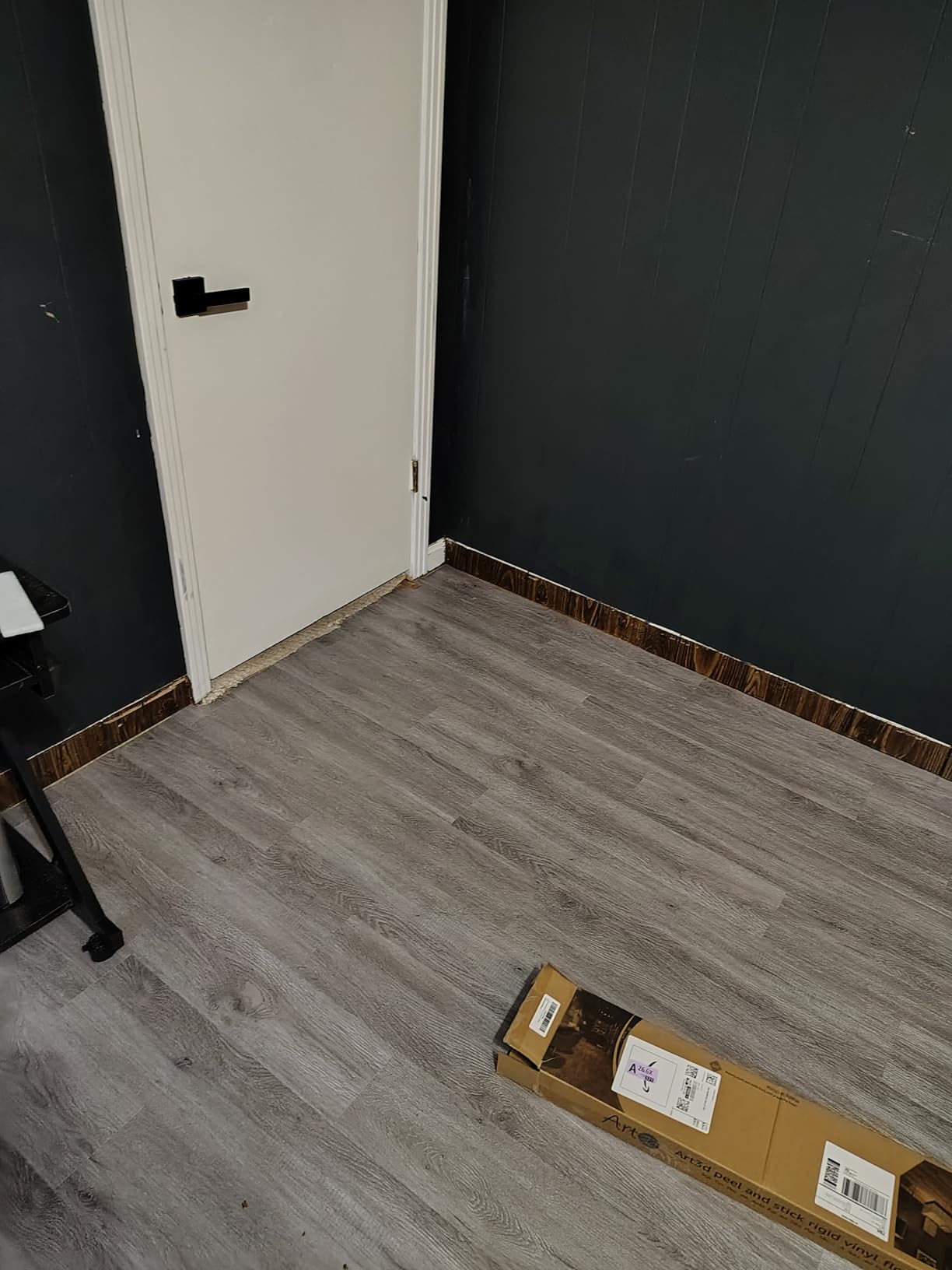 Art3d vinyl flooring in kitchen application