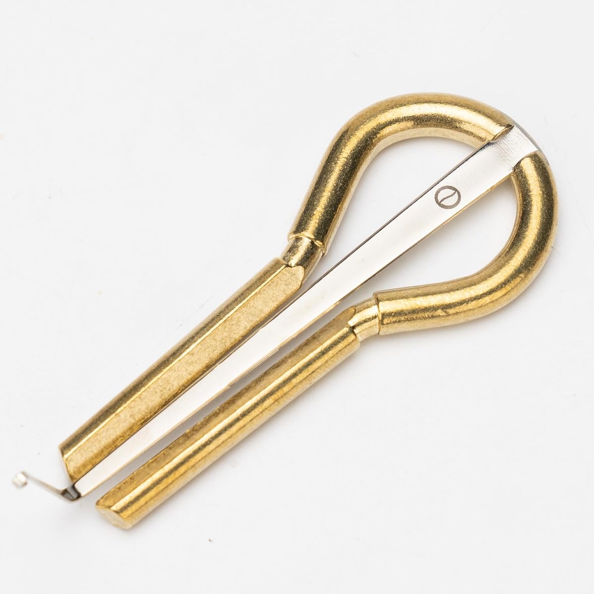 Arpa de mandíbula de latón: instrumento de arpa de boca simple para principiantes, arpa judía portátil para entusiastas de la música, instrumento folclórico tradicional de Suttaya