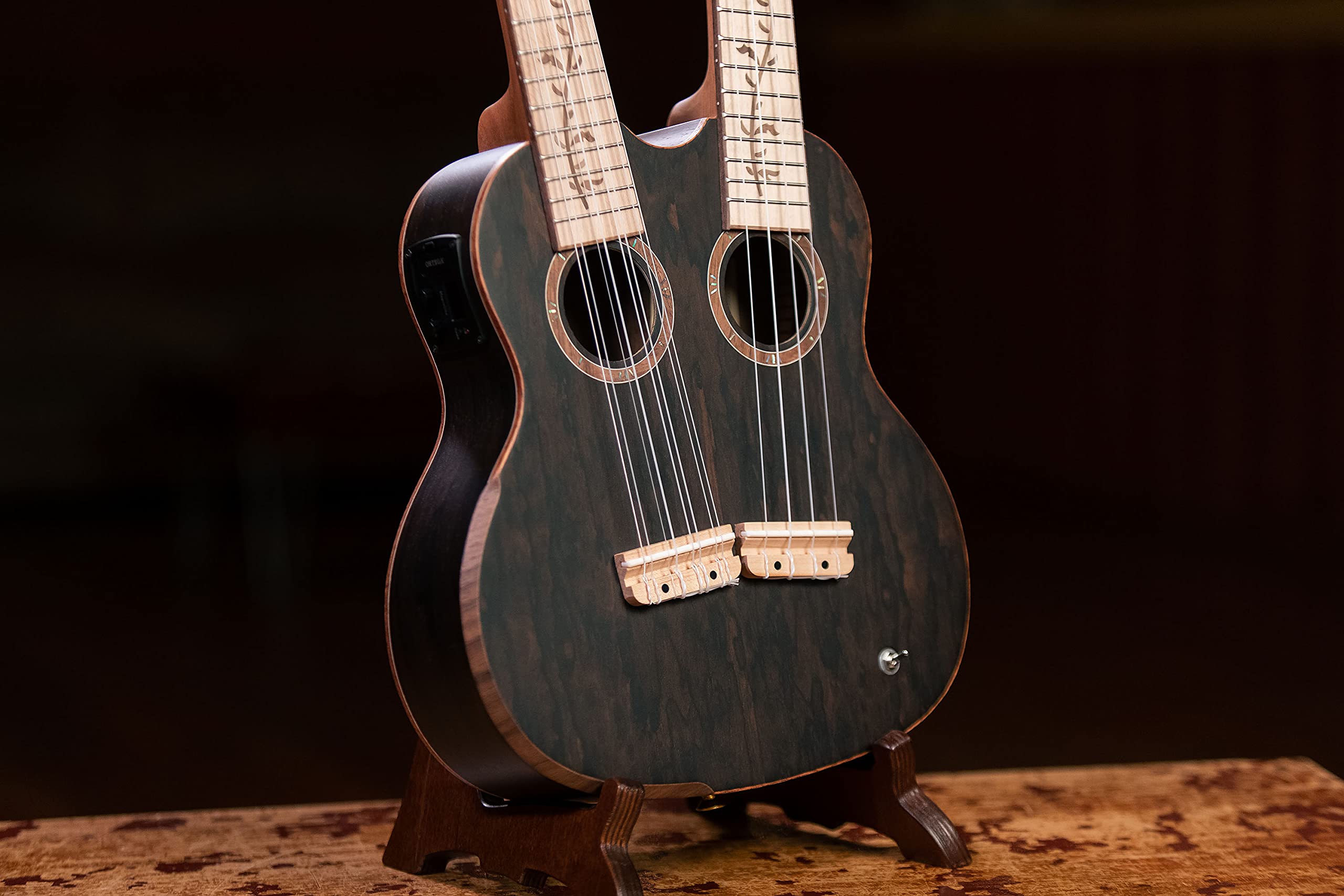 Ortega Guitars Double Neck Ukulele Elettro-Acustico – 8 Corde Tenor, Tenor – Custom Built Series – Gig Bag Inclusa – Ziricote, Natural (HYDRA-ZS)