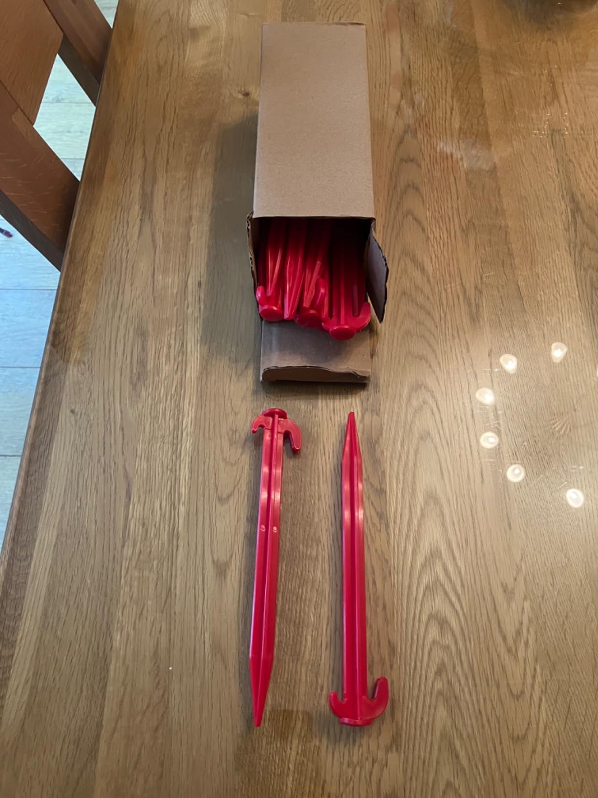 Peggi Plastic Tent Pegs 20 Pack Soft Ground Camping Pegs for Soft