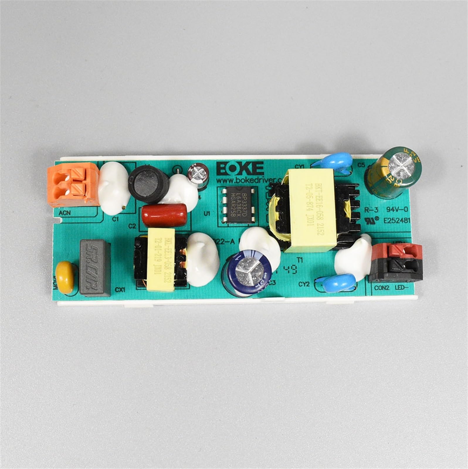 ErP Sterownik biurowy LED bez migotania 300mA 450mA 600mA 1000mA transformator SELV 30-42 V Kontroler do oświetlenia wewnętrznego TUV SAA (40 W maks. 1000 mA)